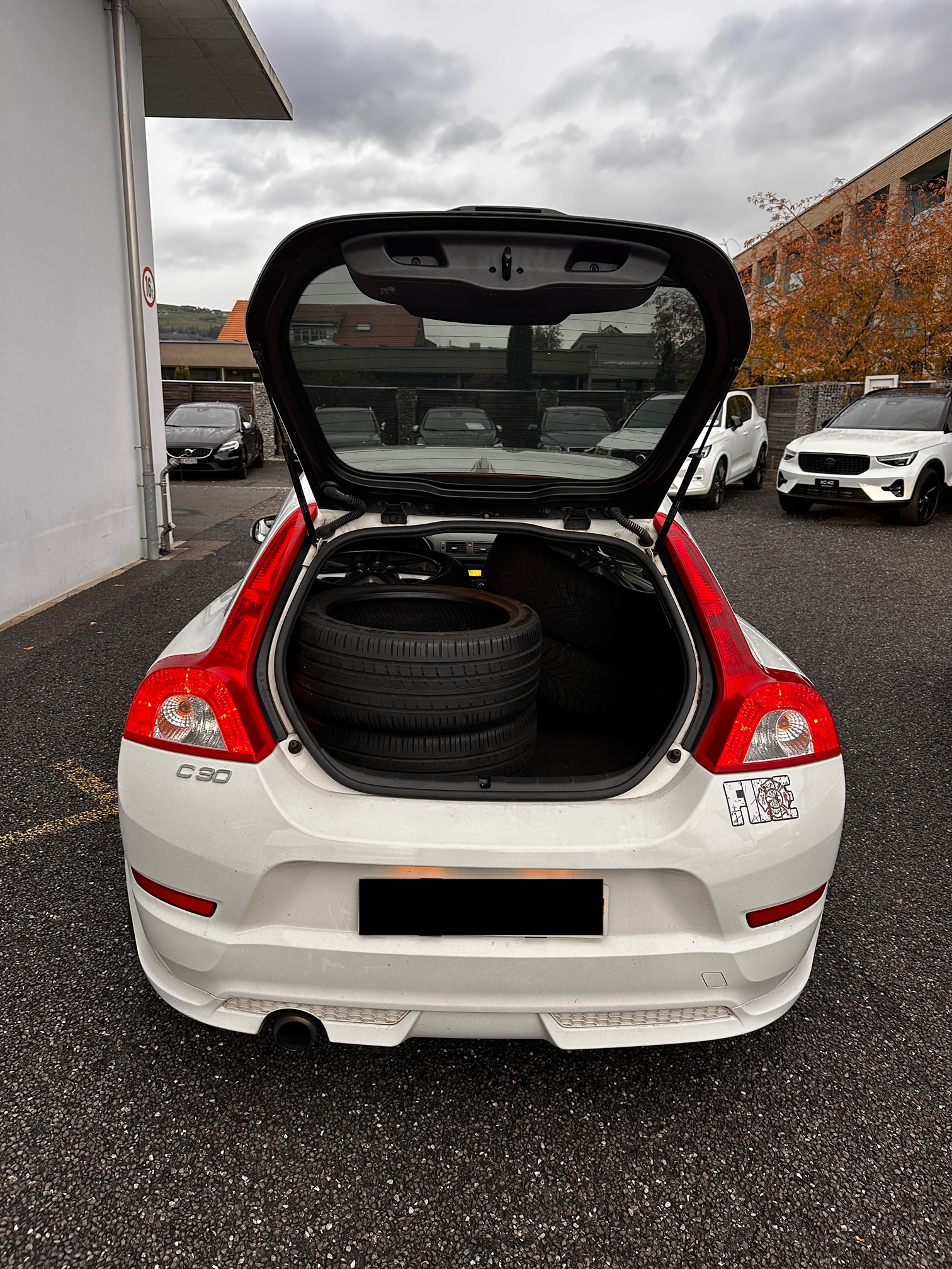 Auction Image