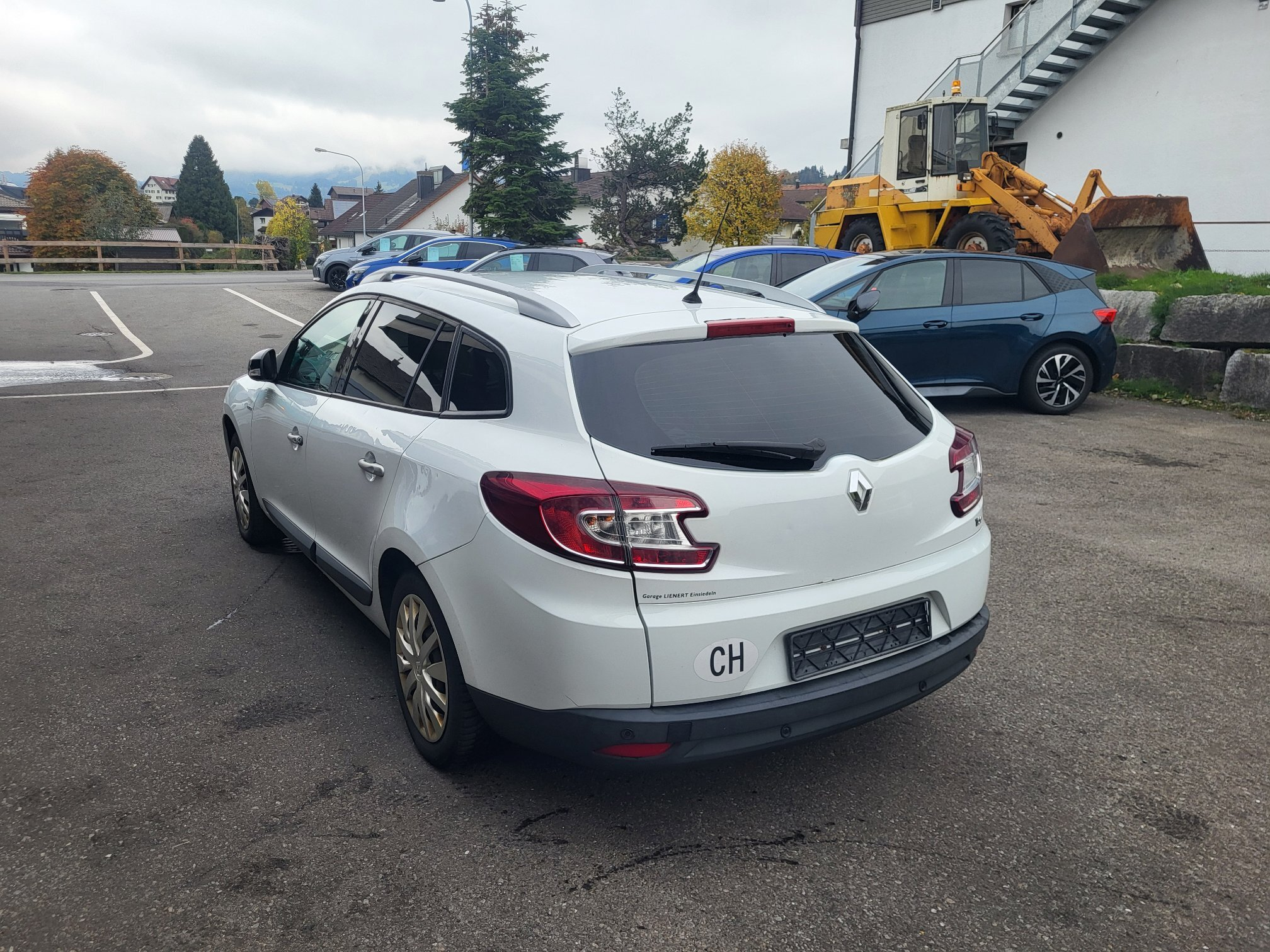 Auction Image