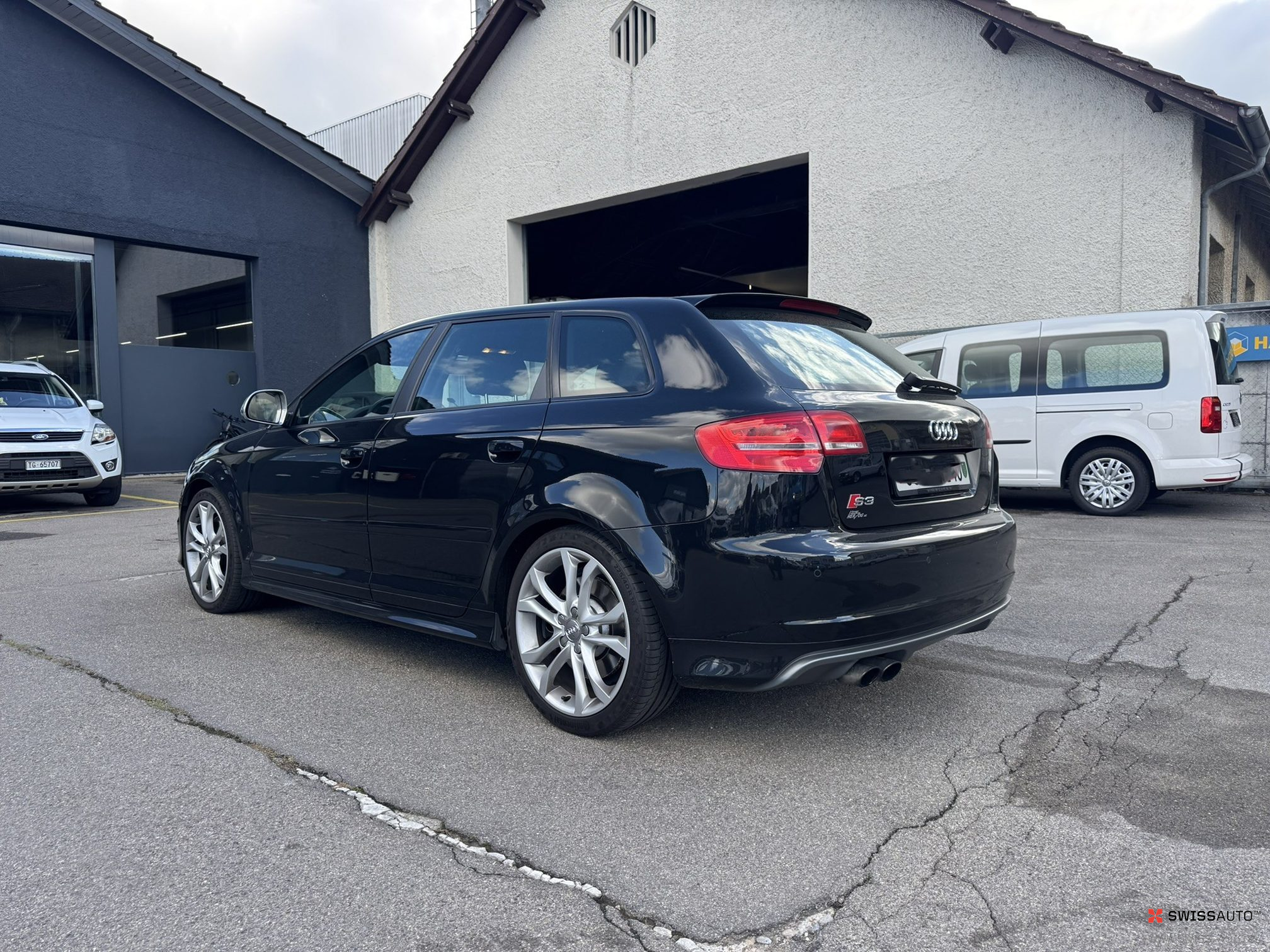 Auction Image