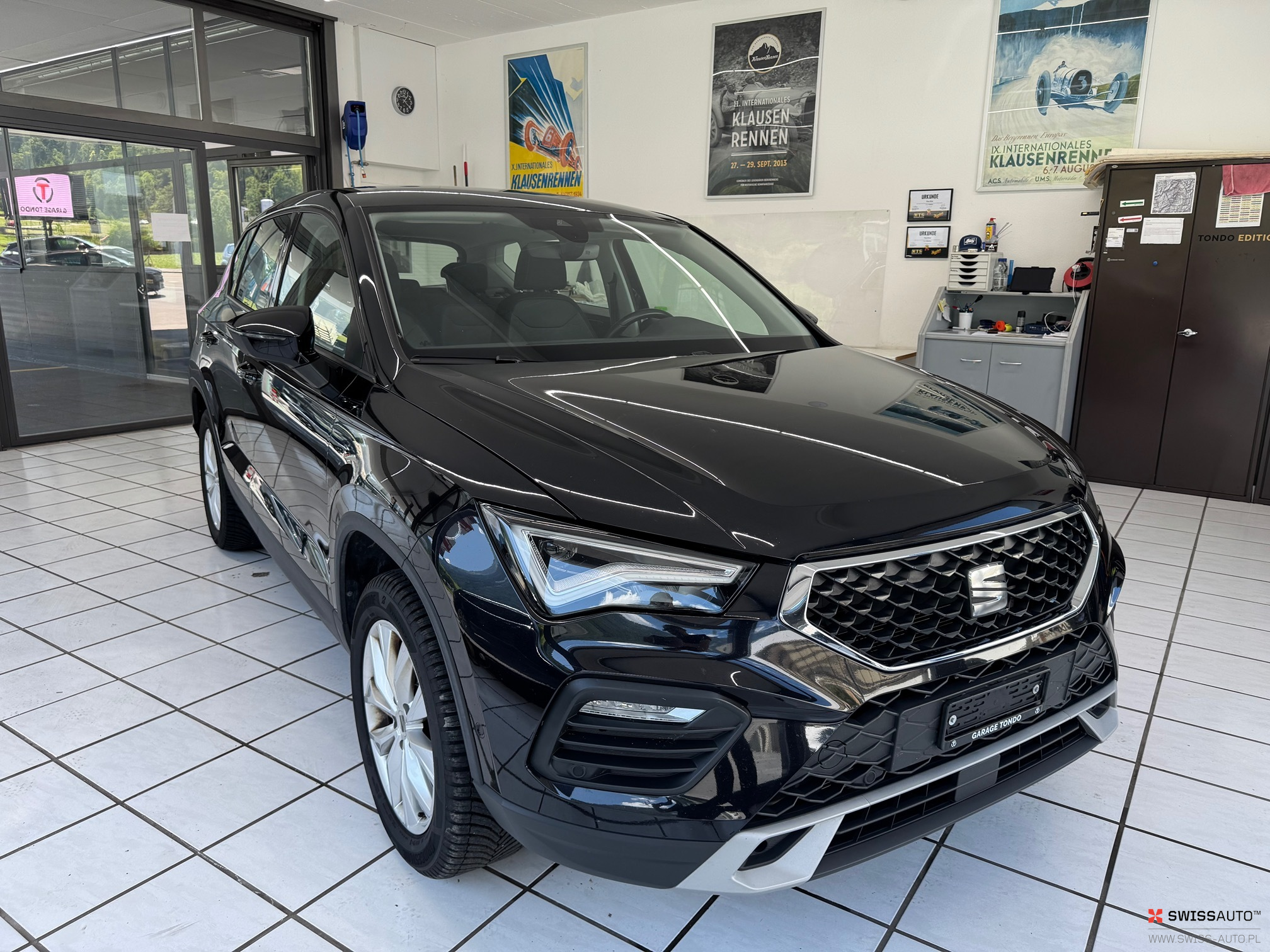 Auction Image
