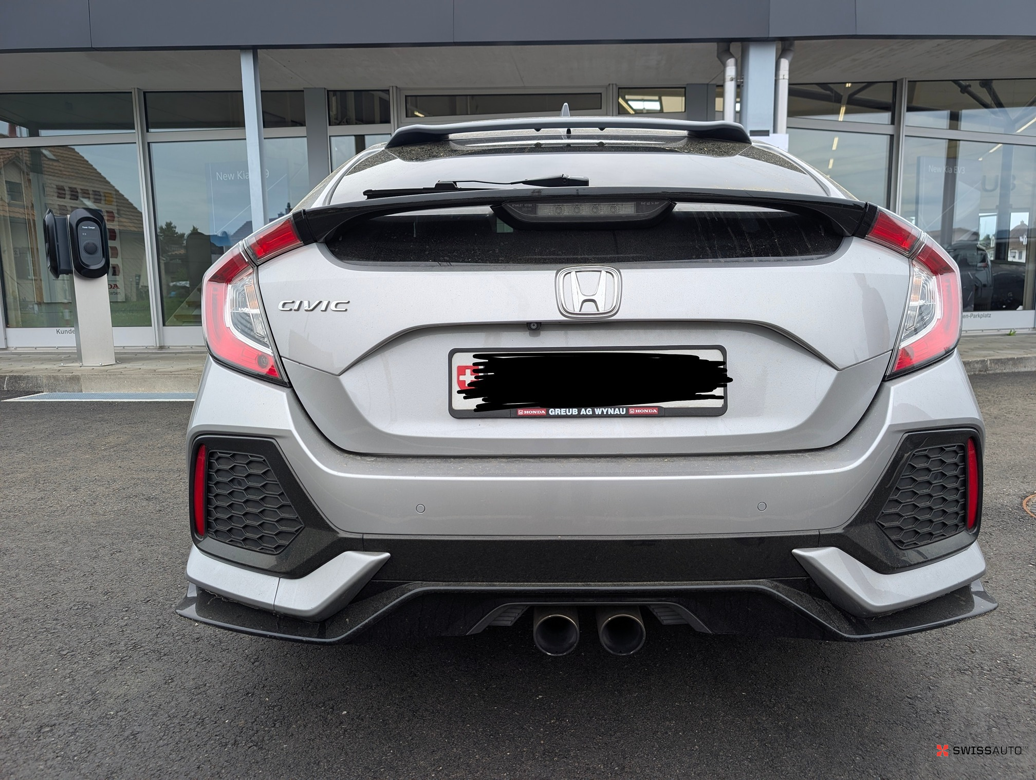 Auction Image