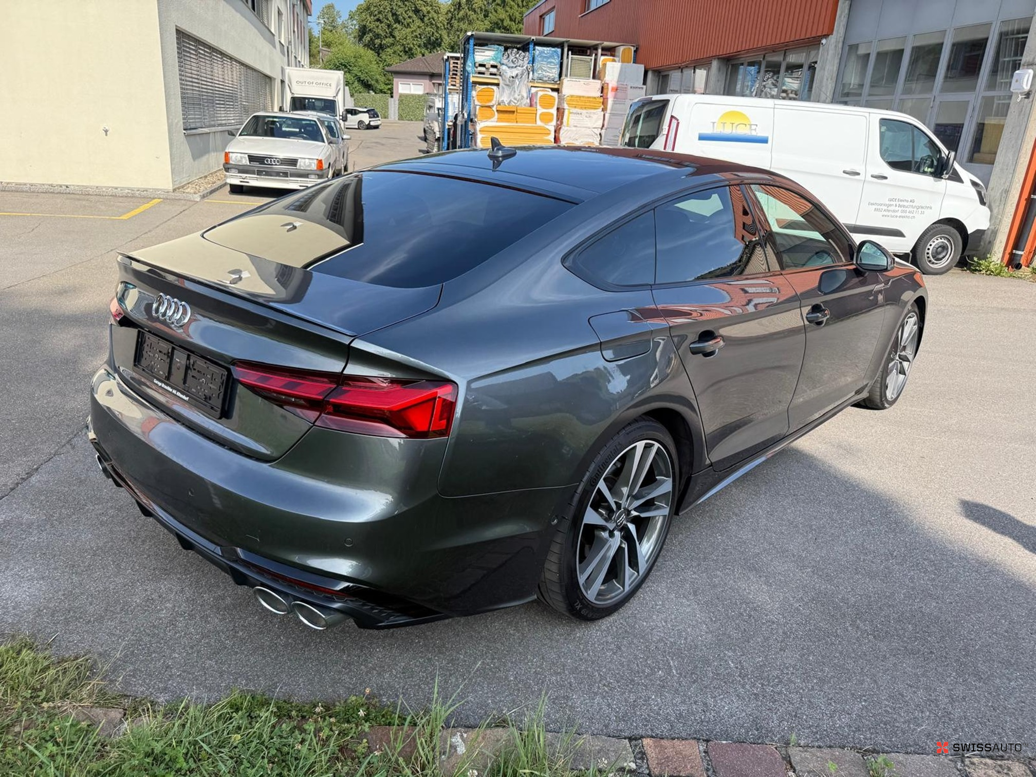 Auction Image