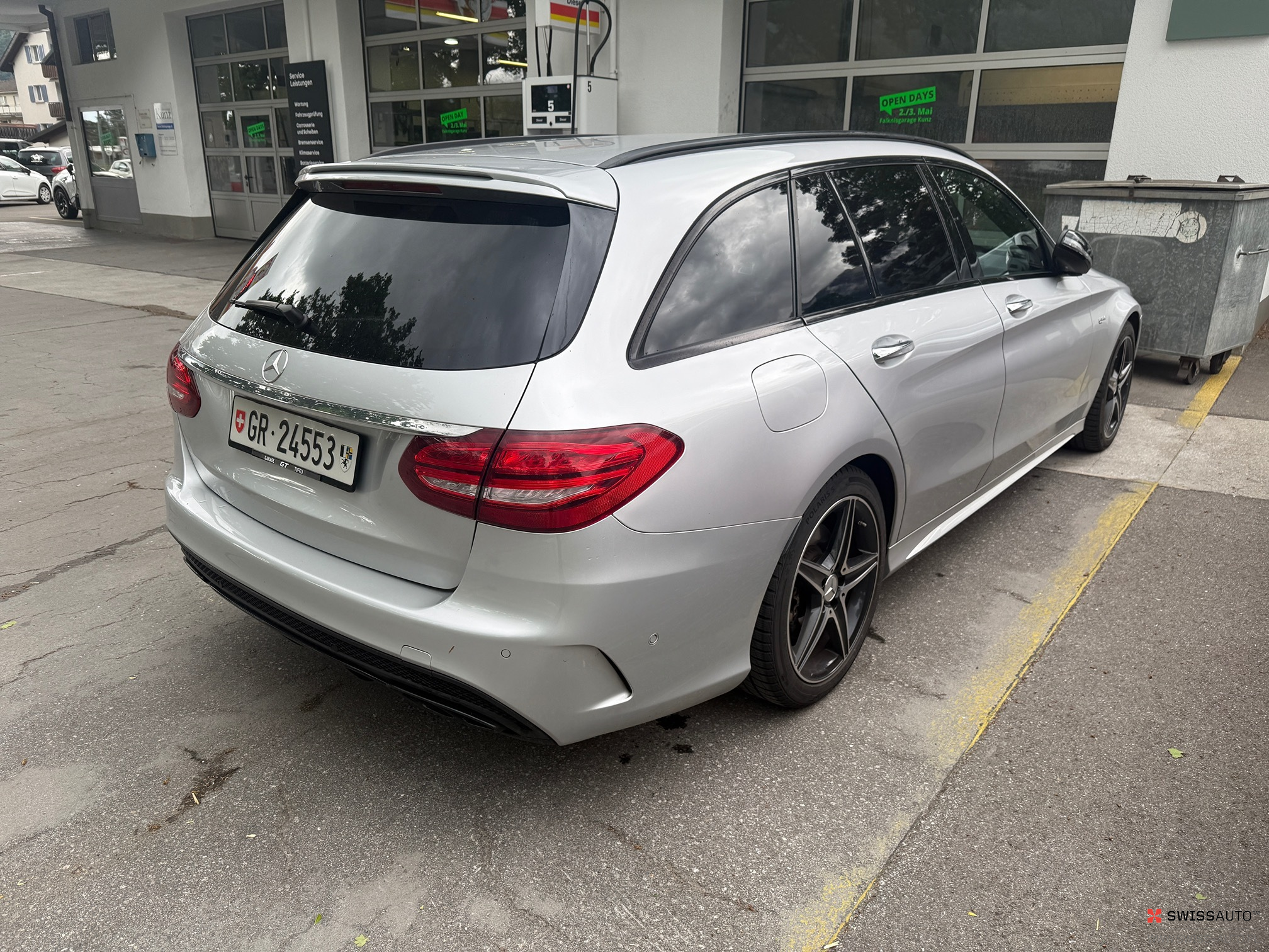 Auction Image