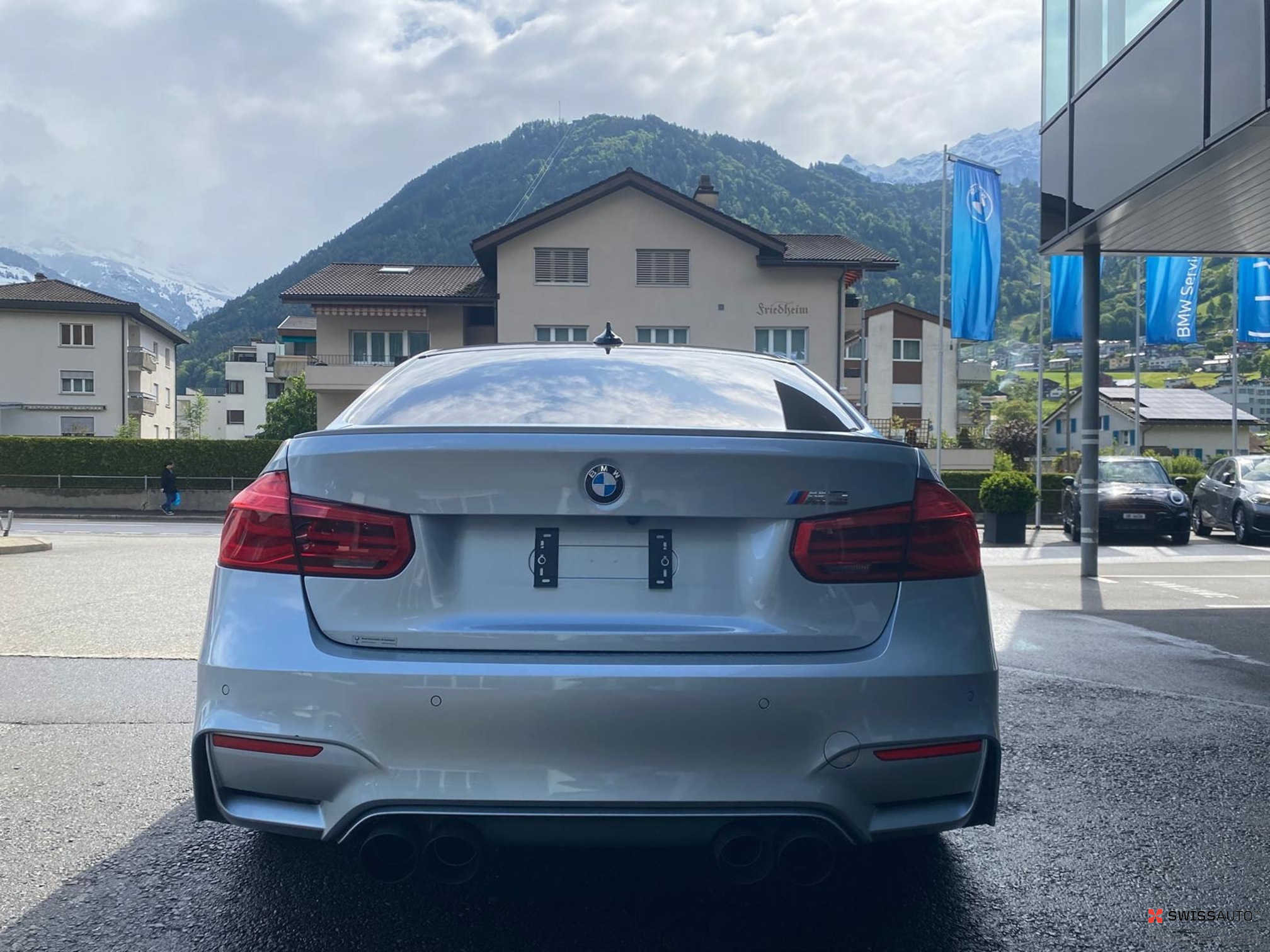 Auction Image