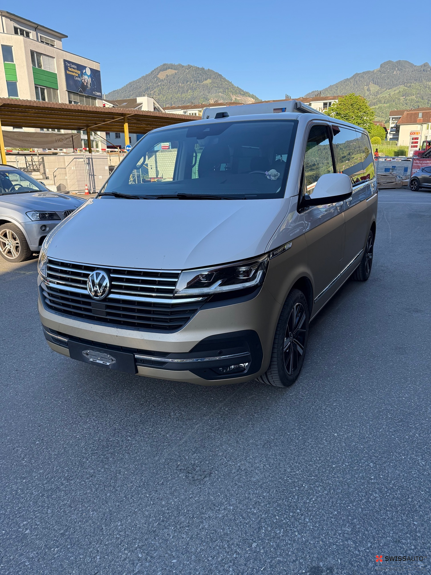 Auction Image