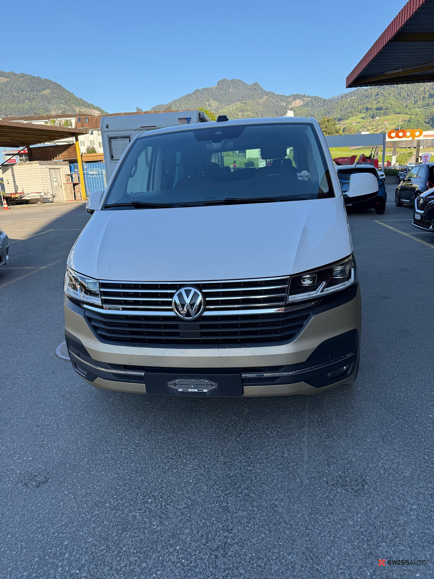 Auction Image