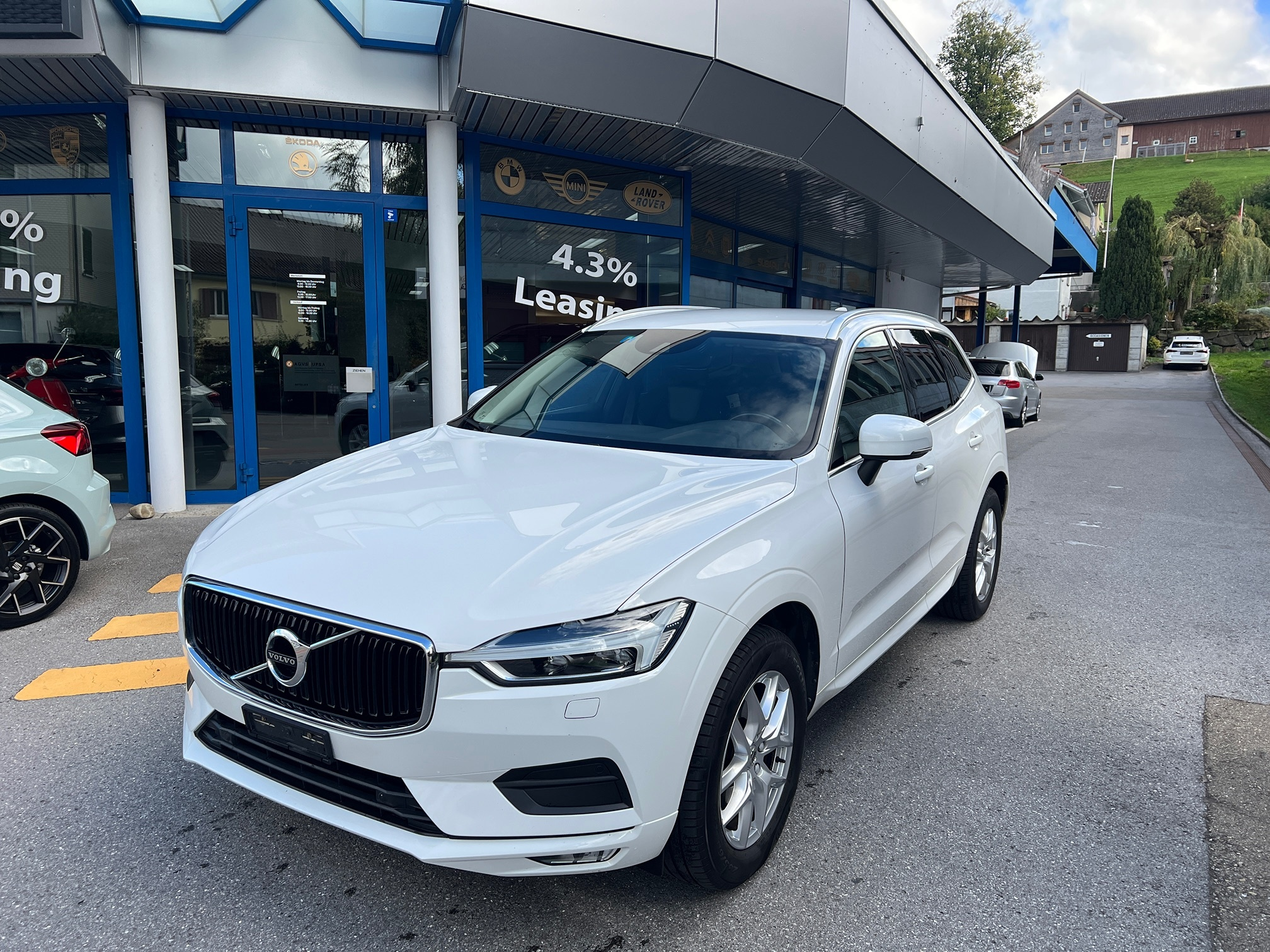 Swiss-auto.pl - VOLVO XC60 D4 AWD