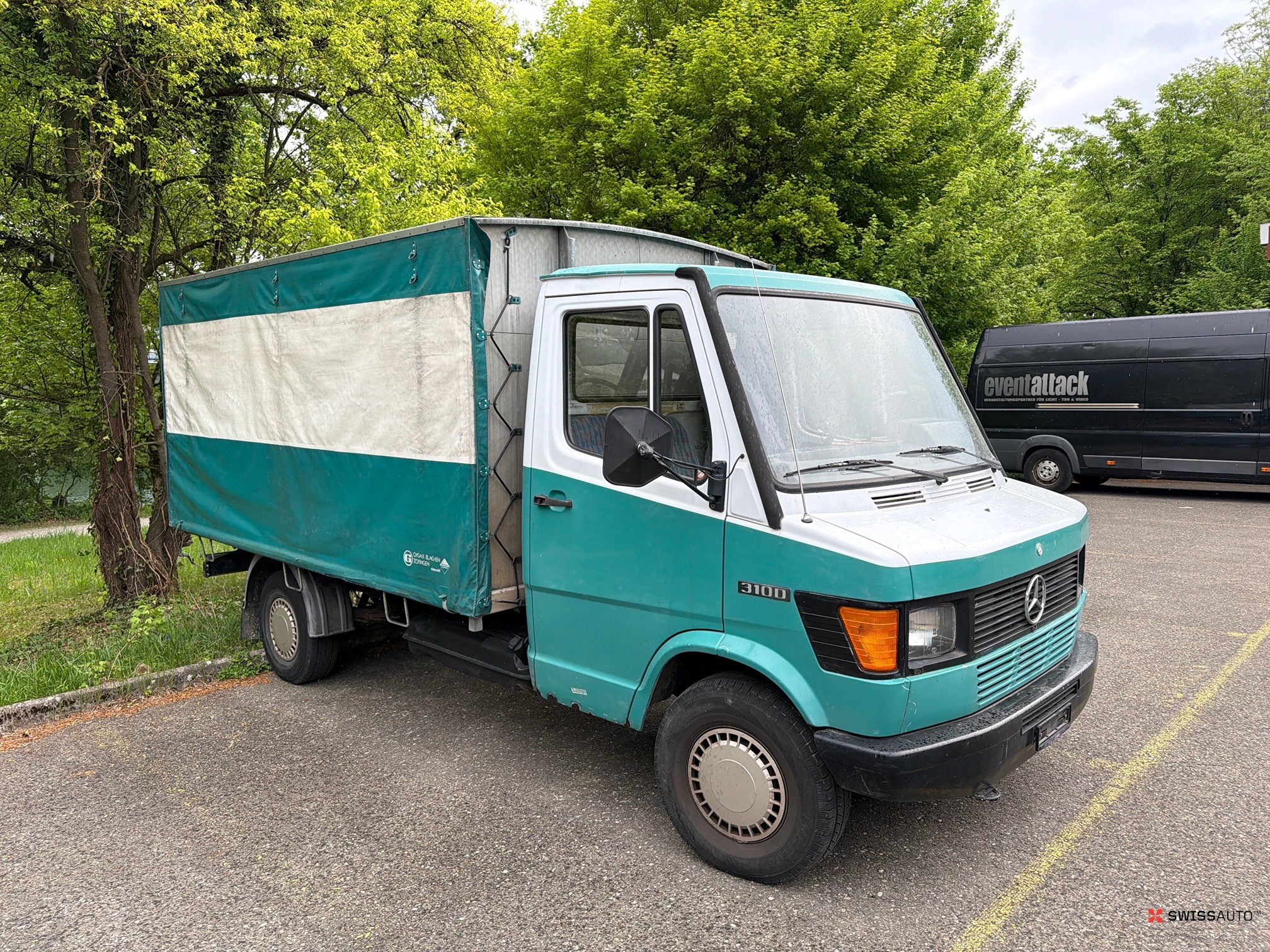 Auction Image