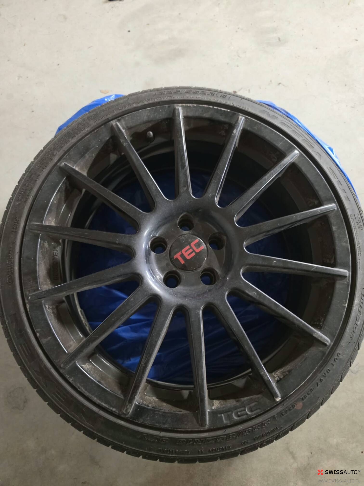 Auction Image