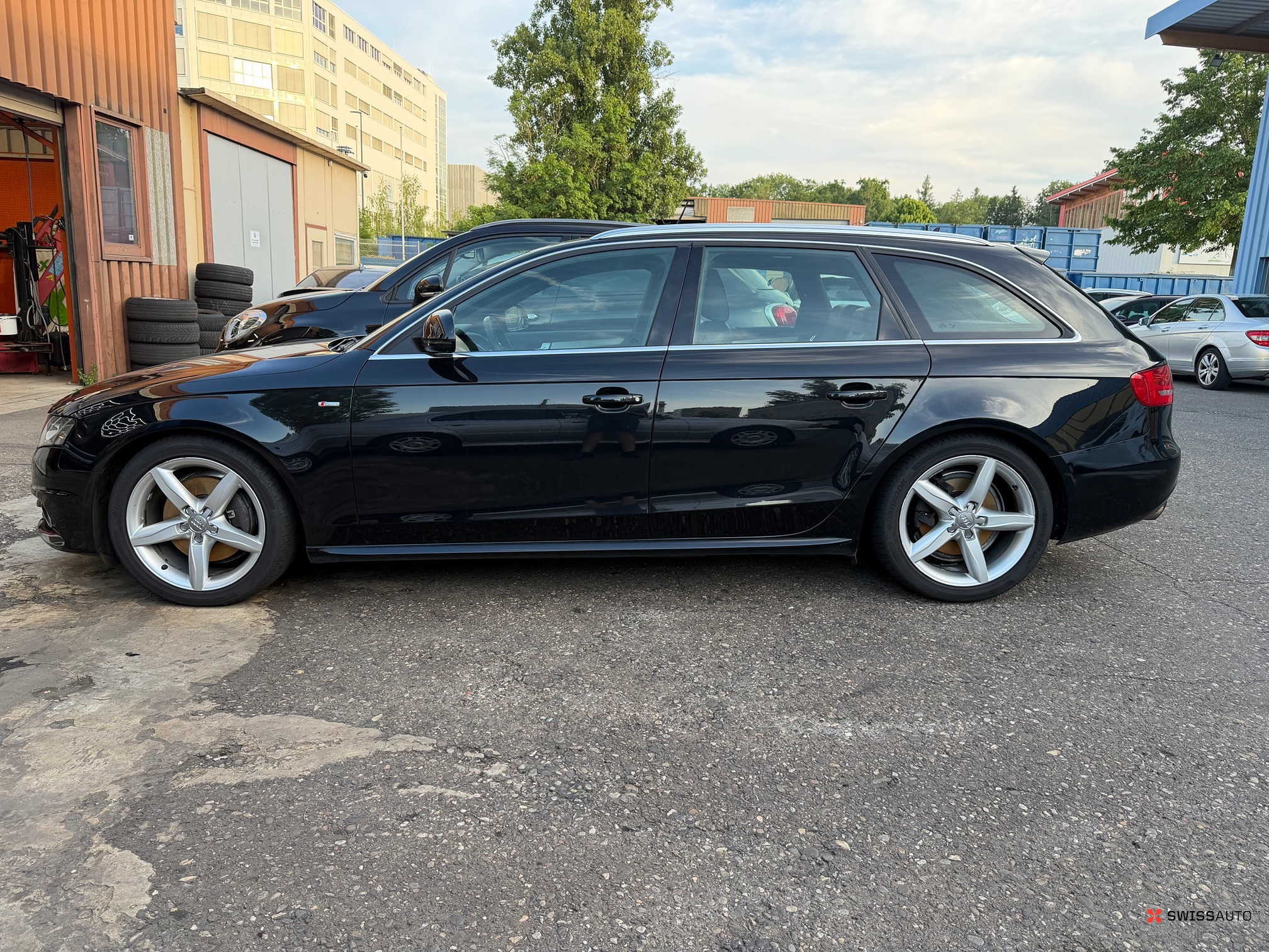 Auction Image