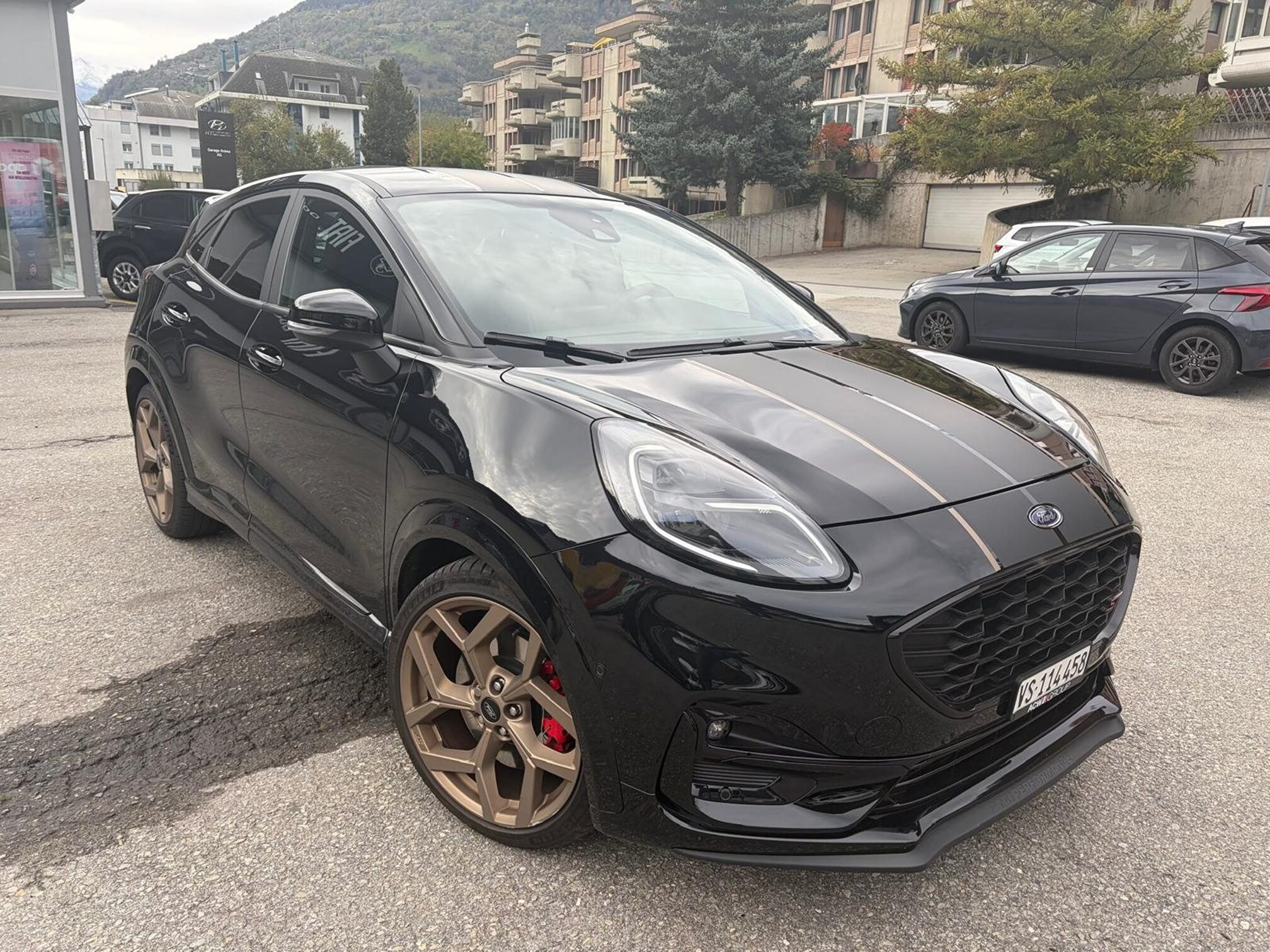 Auction Image