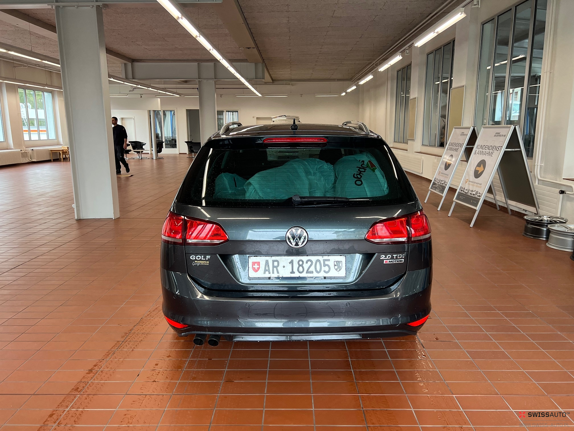 Auction Image