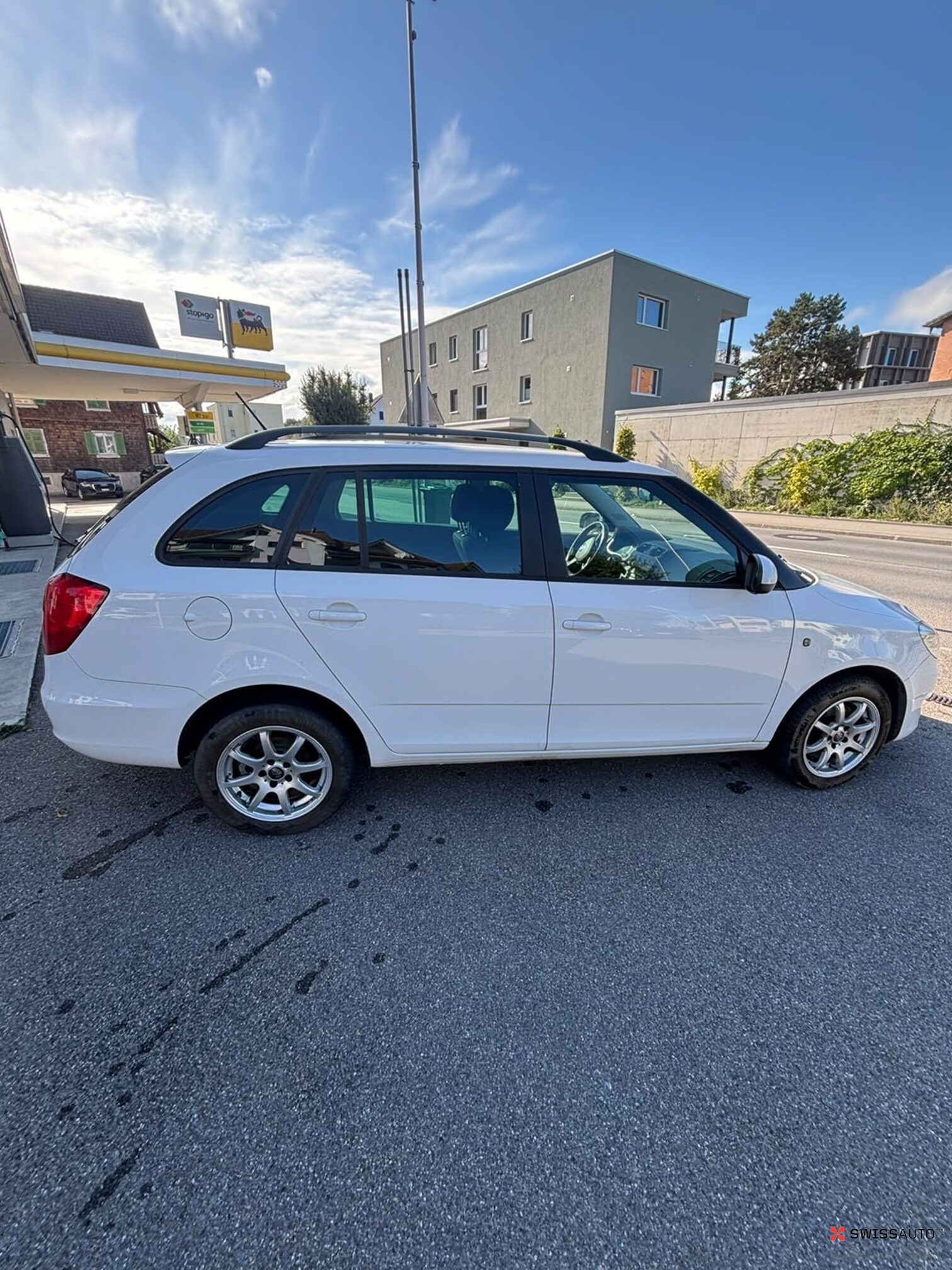 Auction Image