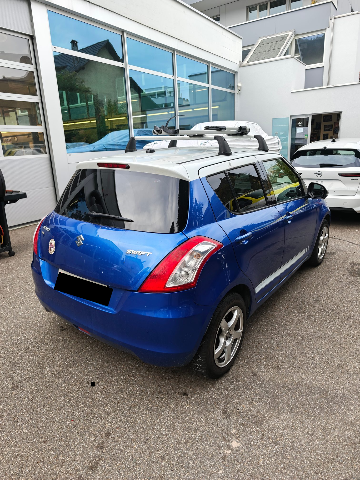 Auction Image