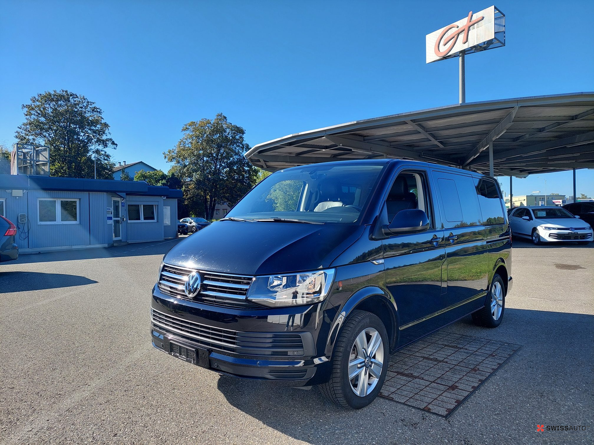 Auction Image