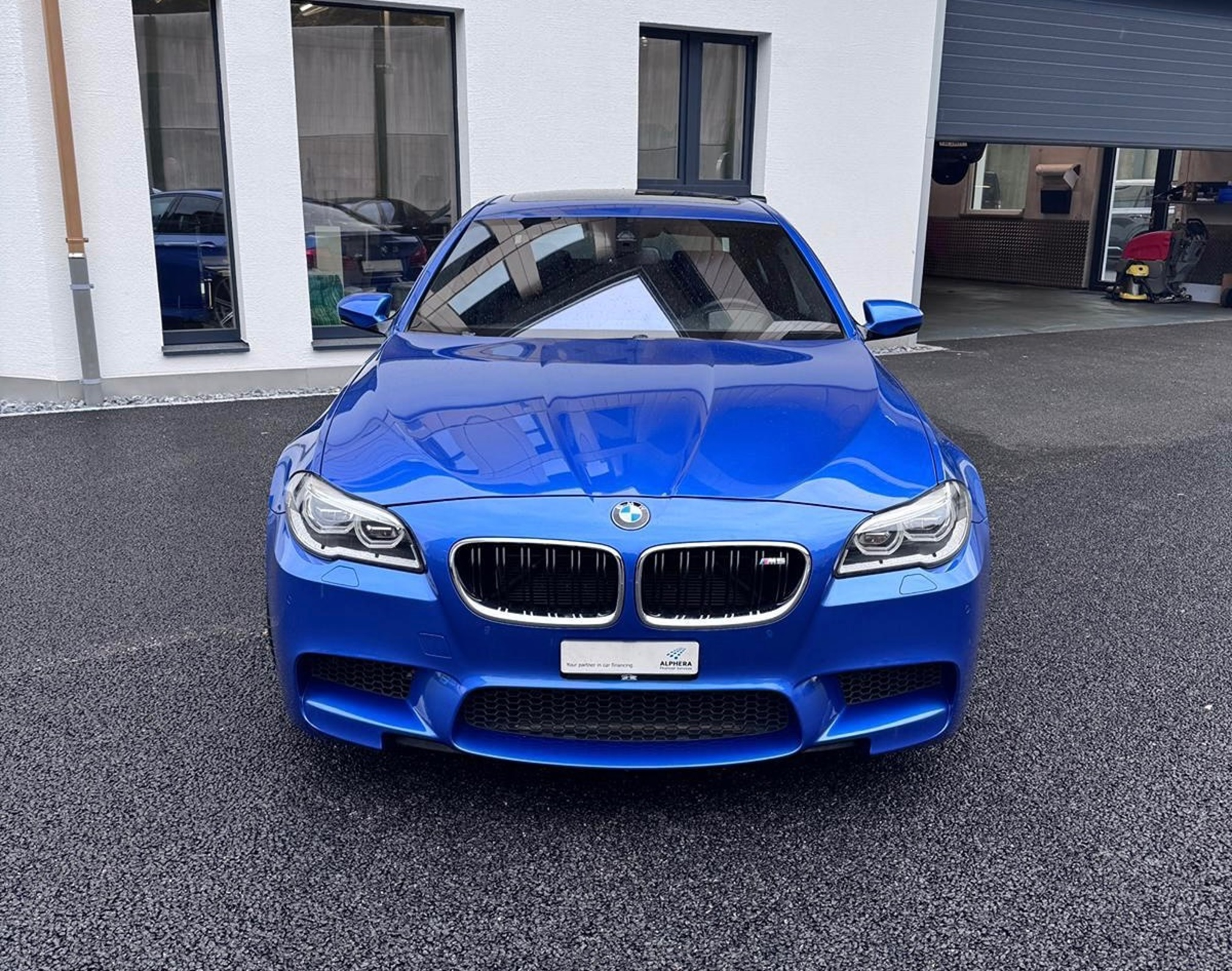 Auction Image