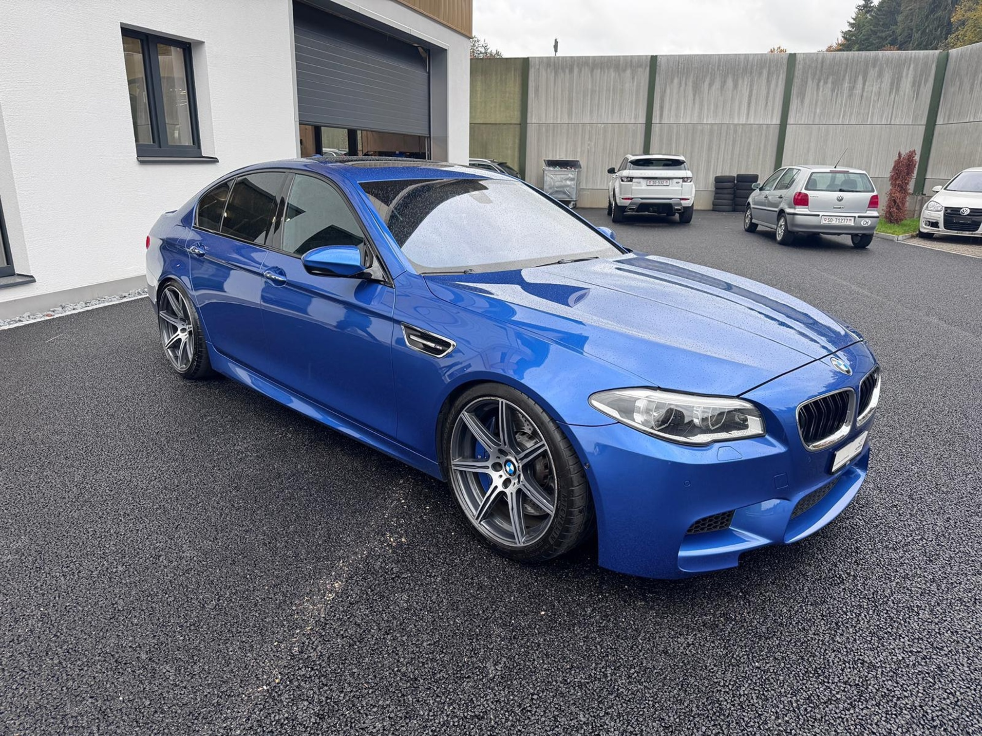 Auction Image