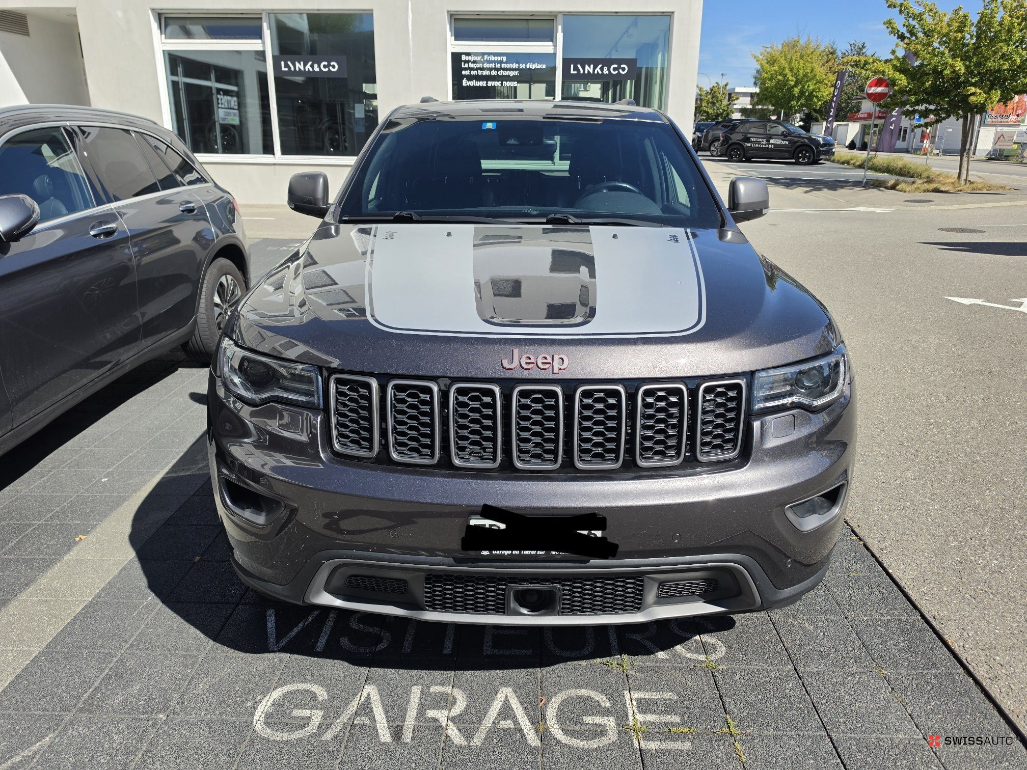 Auction Image