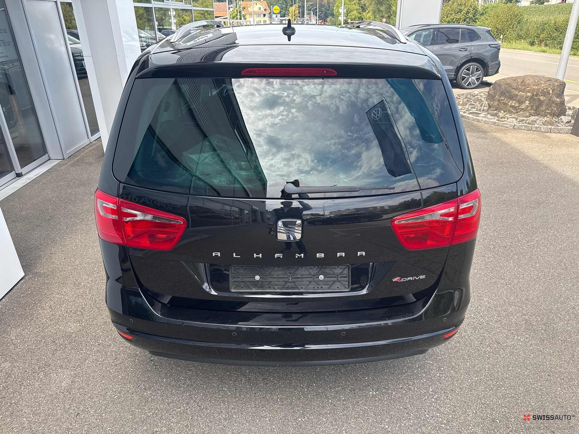 Auction Image