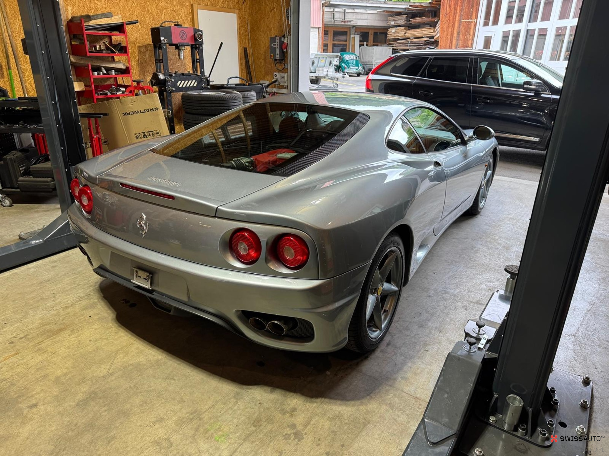 Auction Image