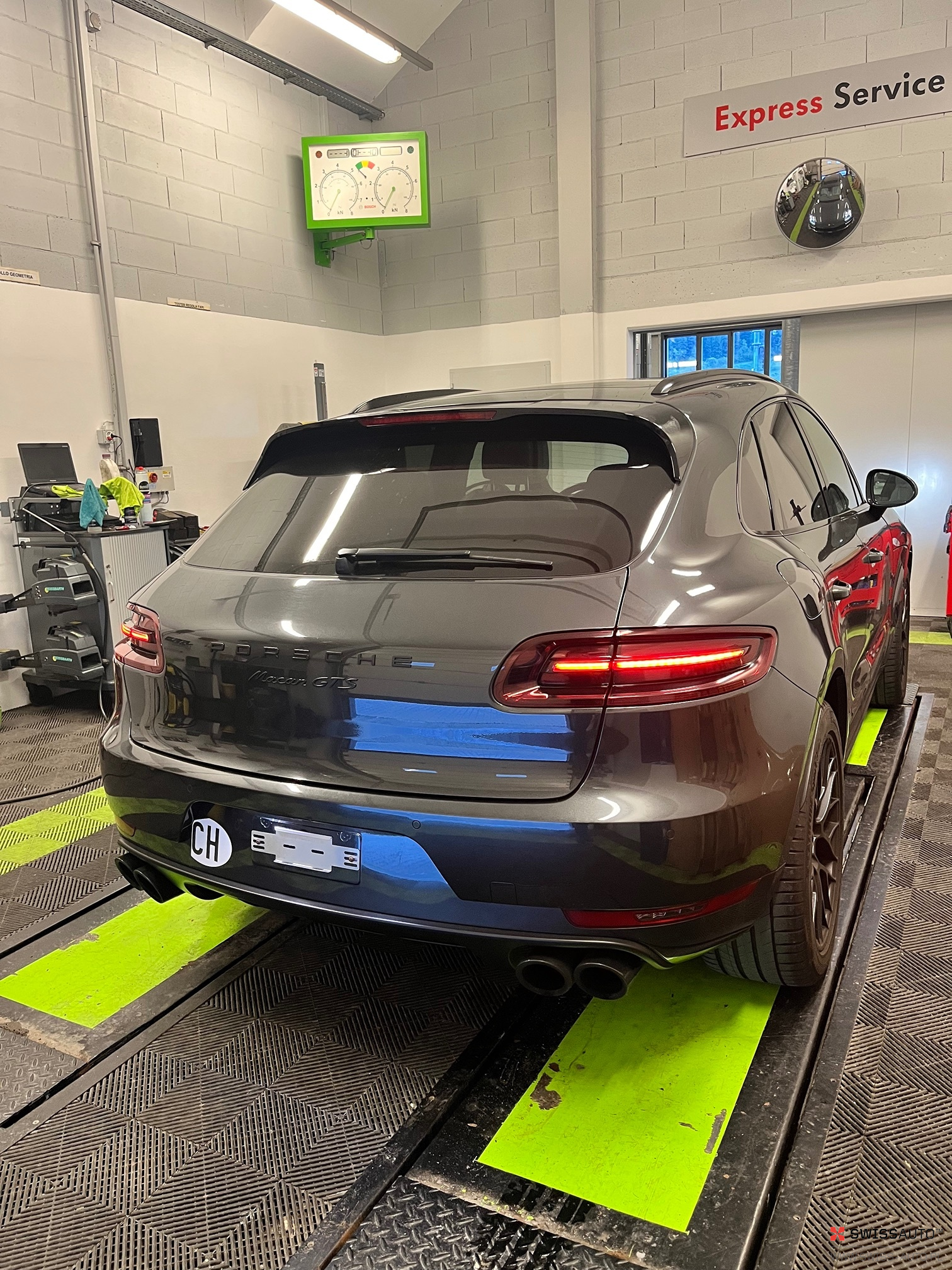 Auction Image