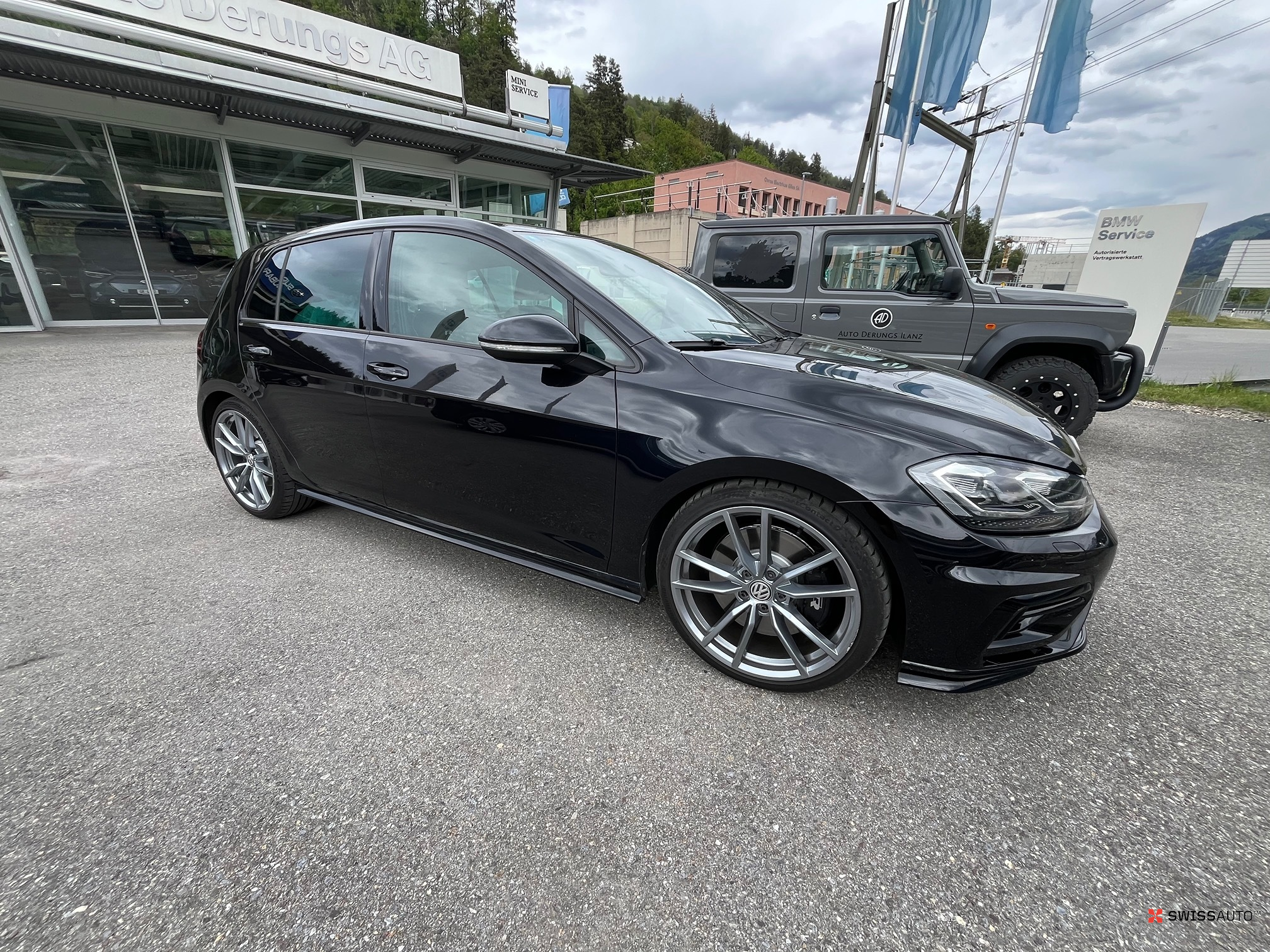 Auction Image