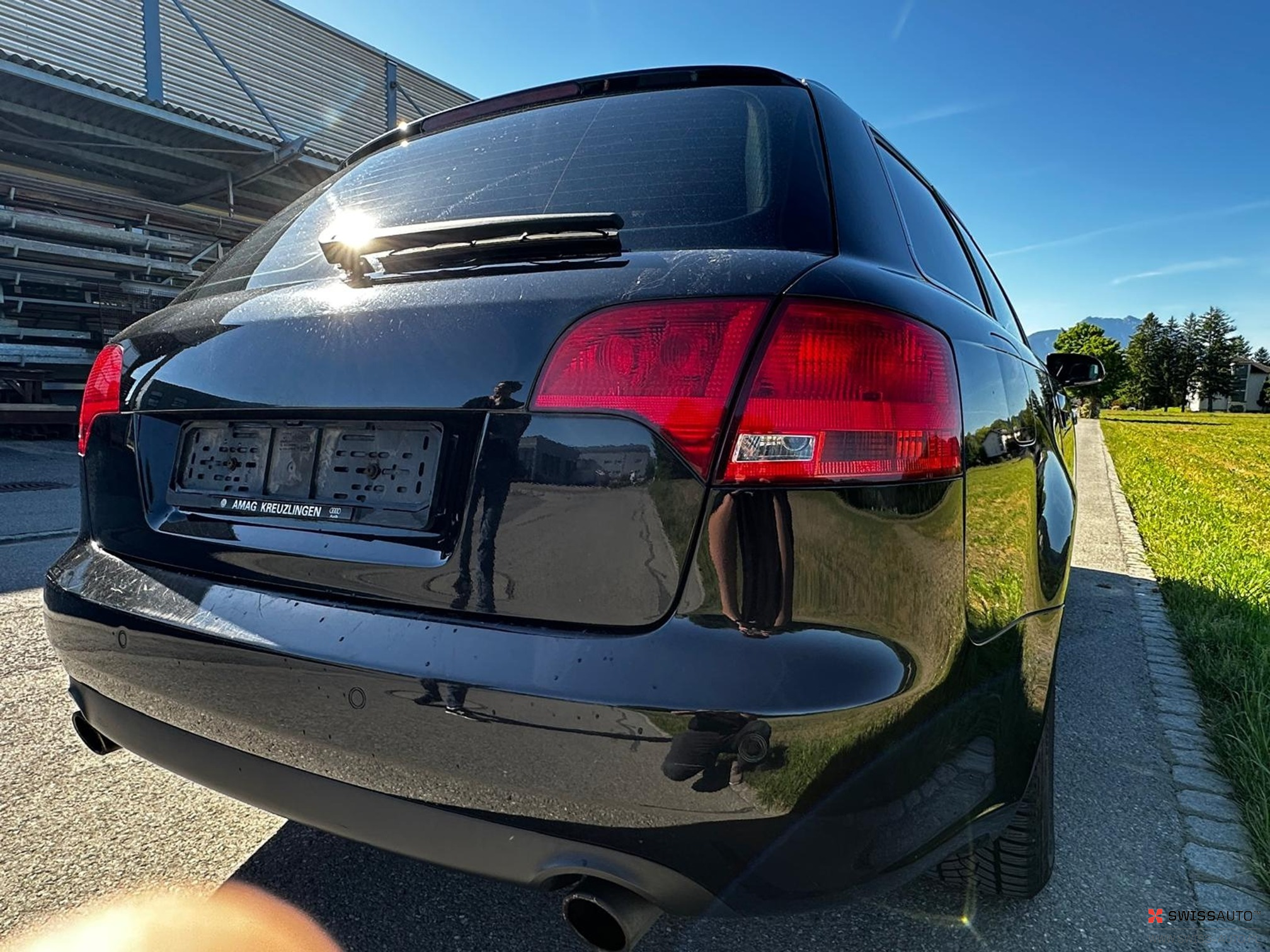 Auction Image