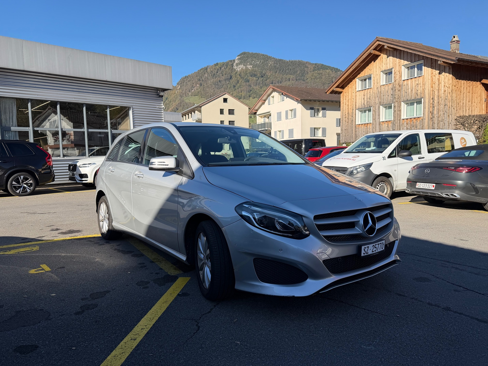 Auction Image