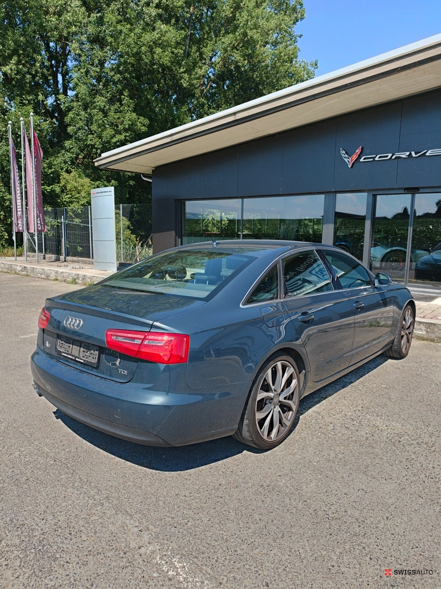 Auction Image