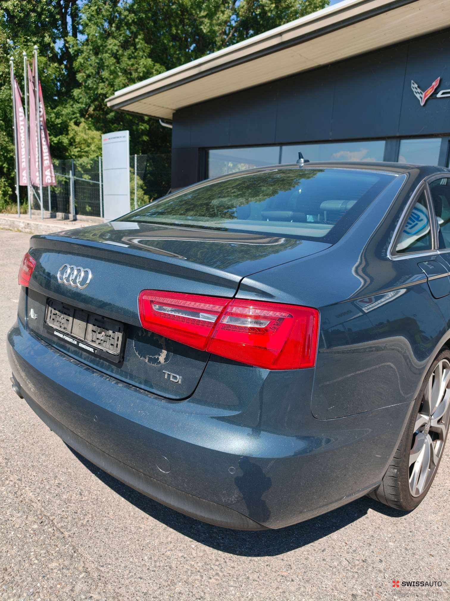 Auction Image