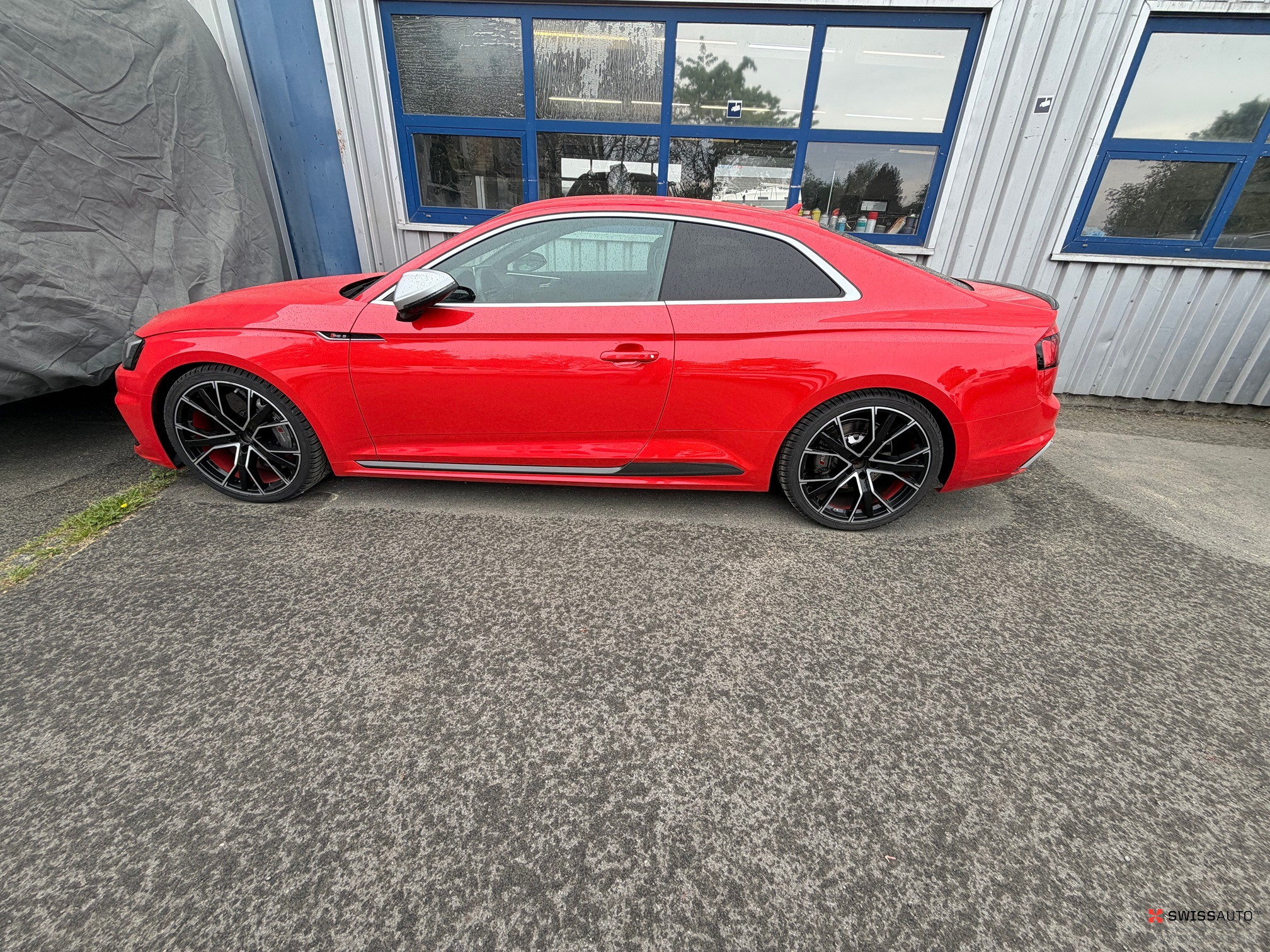 Auction Image