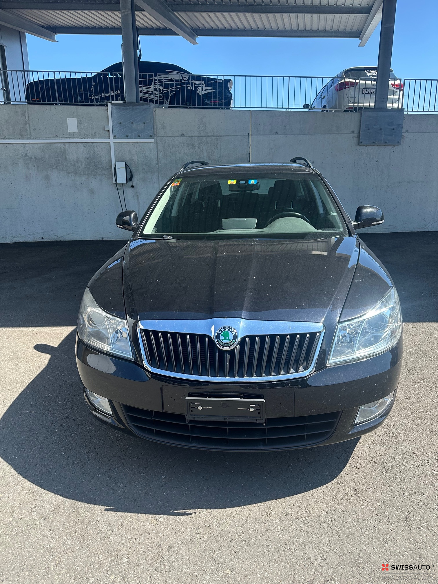 Auction Image