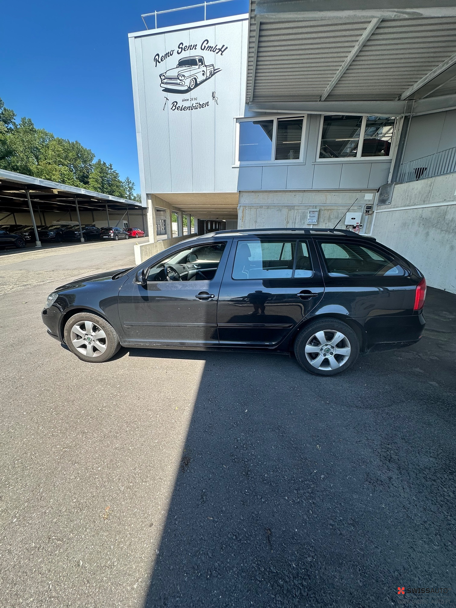 Auction Image