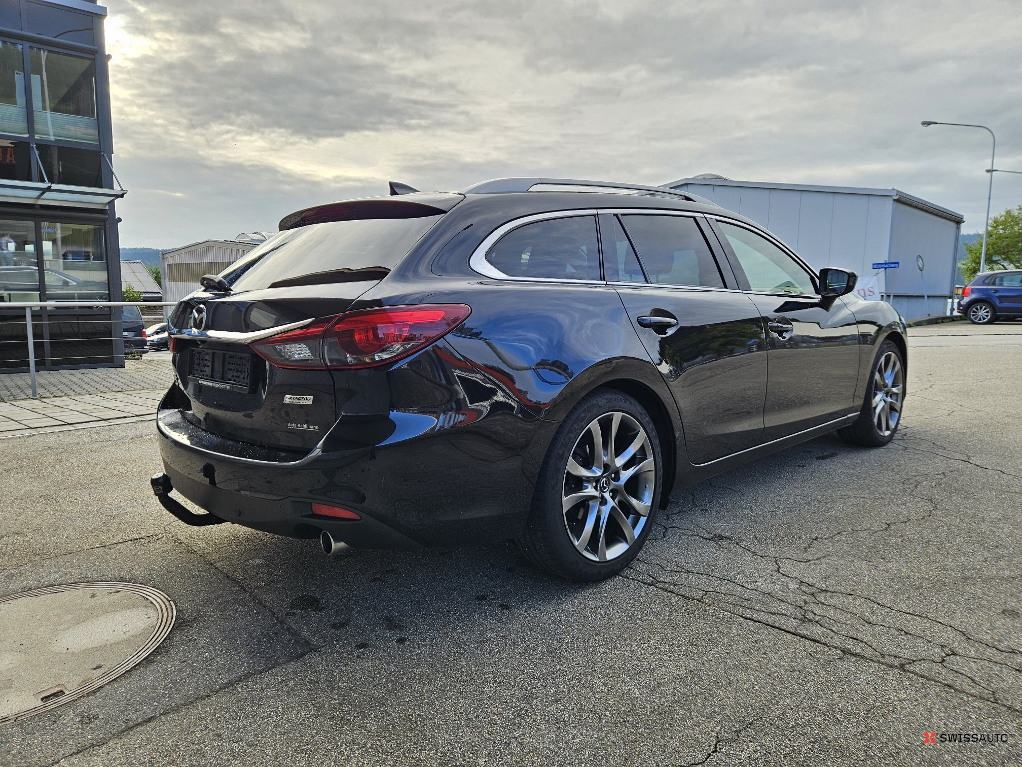 Auction Image