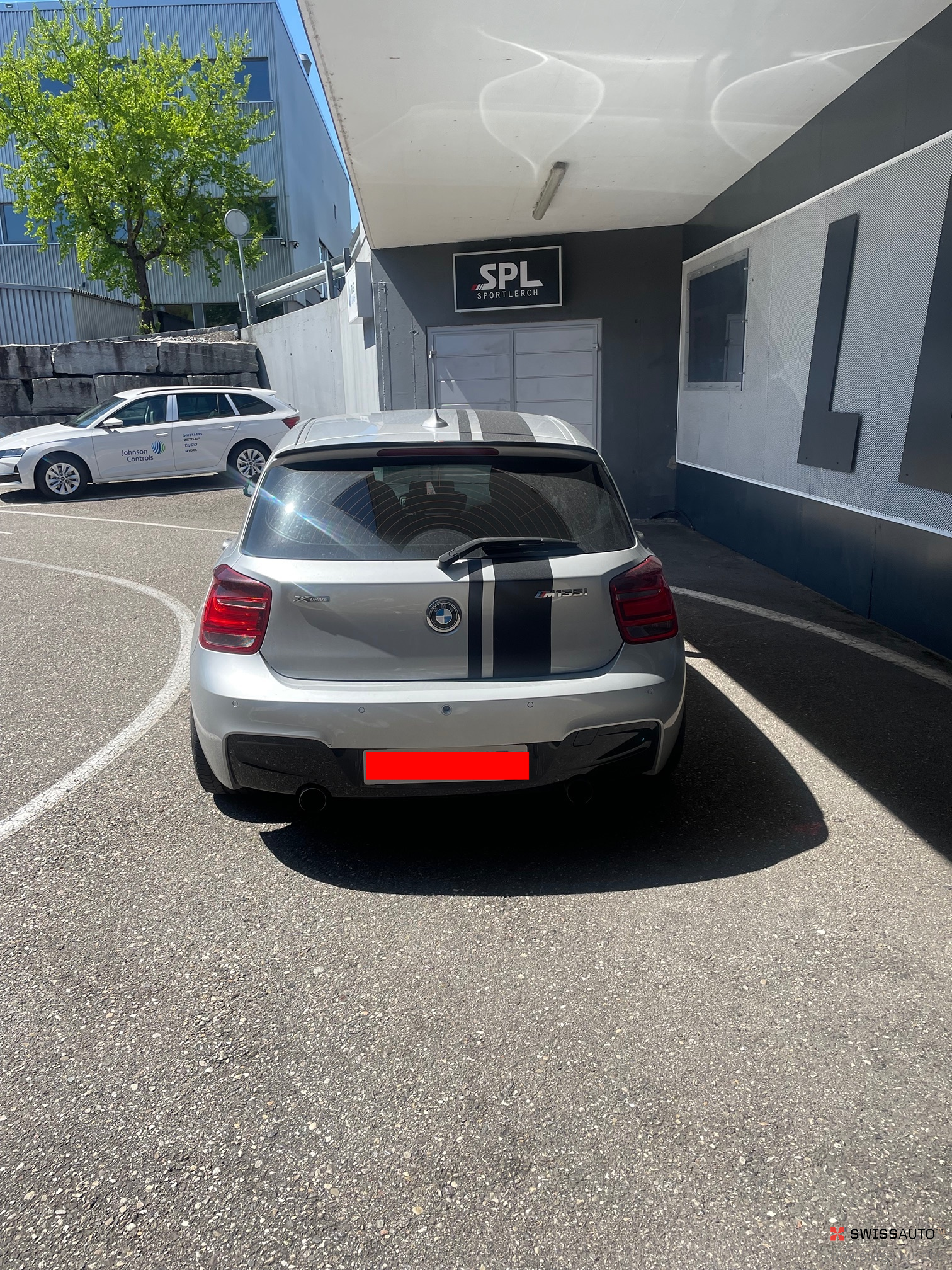 Auction Image