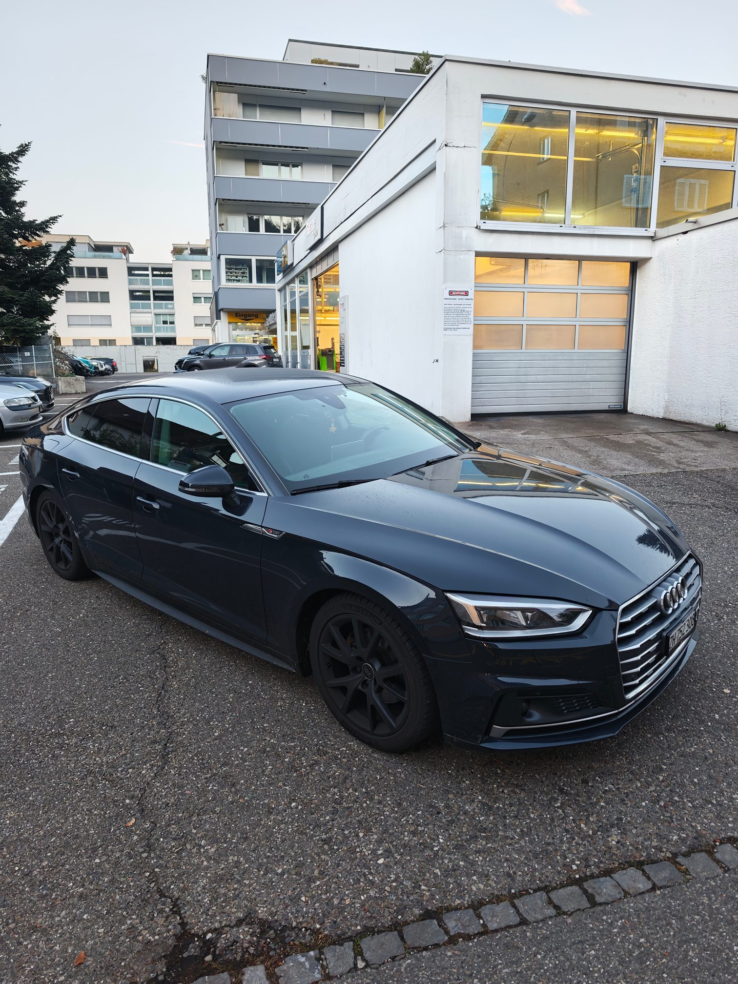 Auction Image