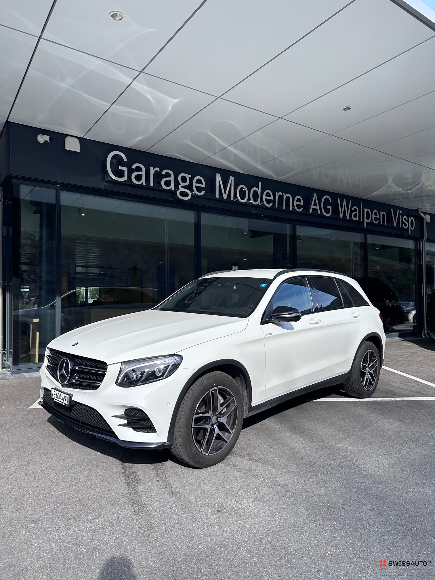 Auction Image
