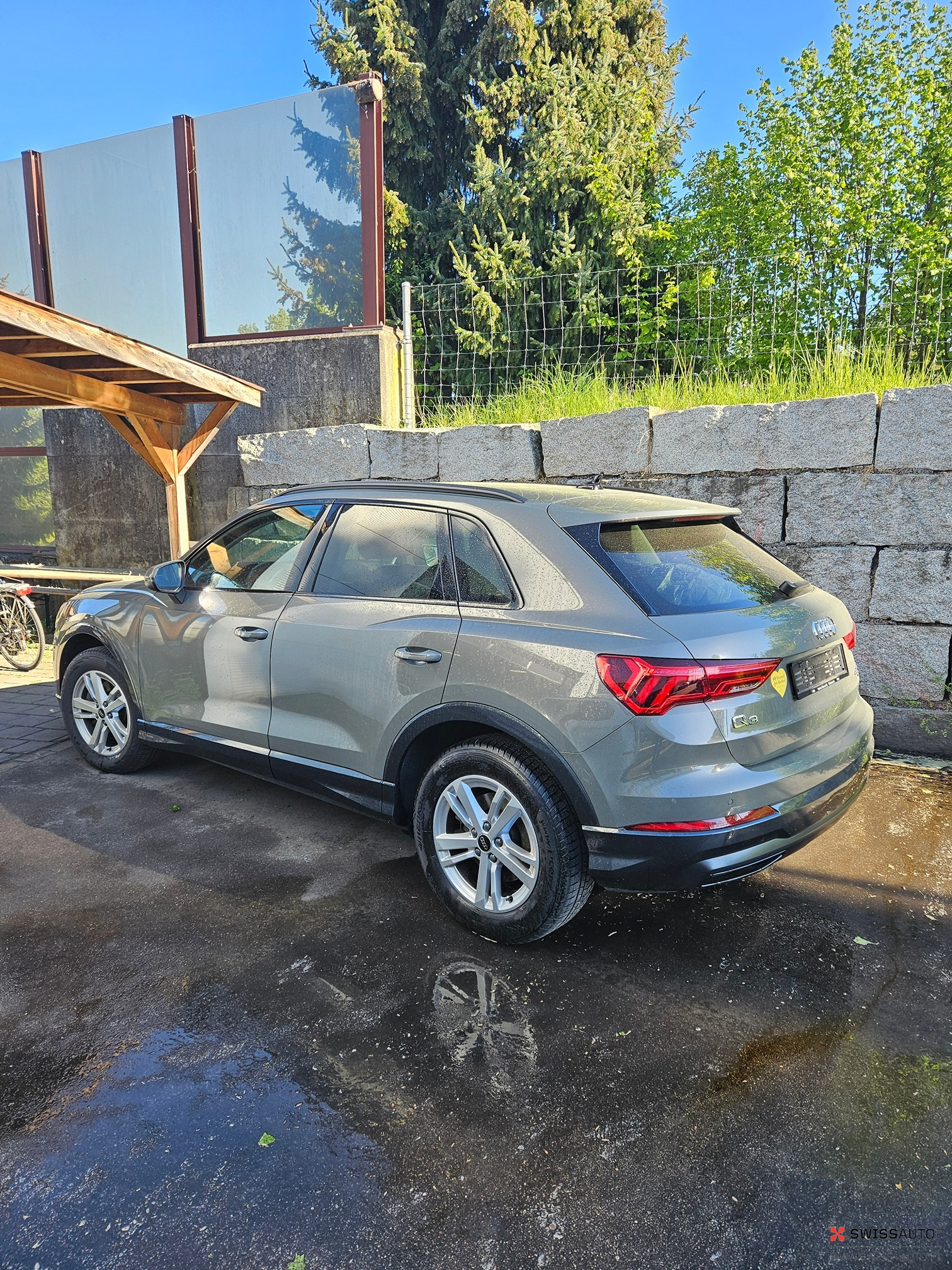 Auction Image