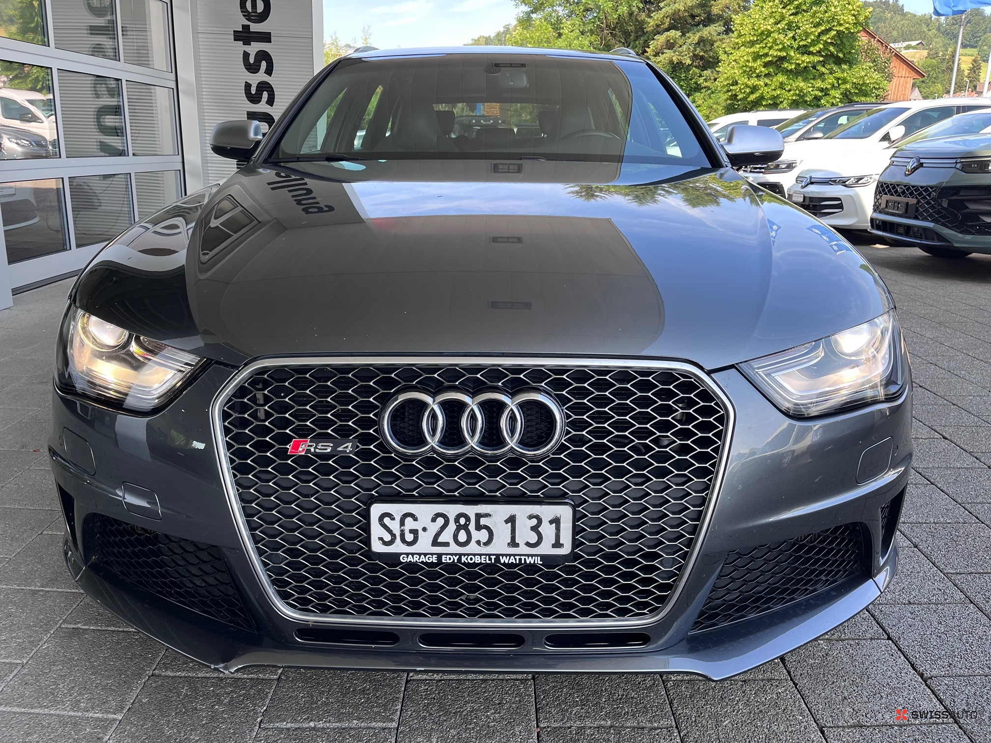 Auction Image