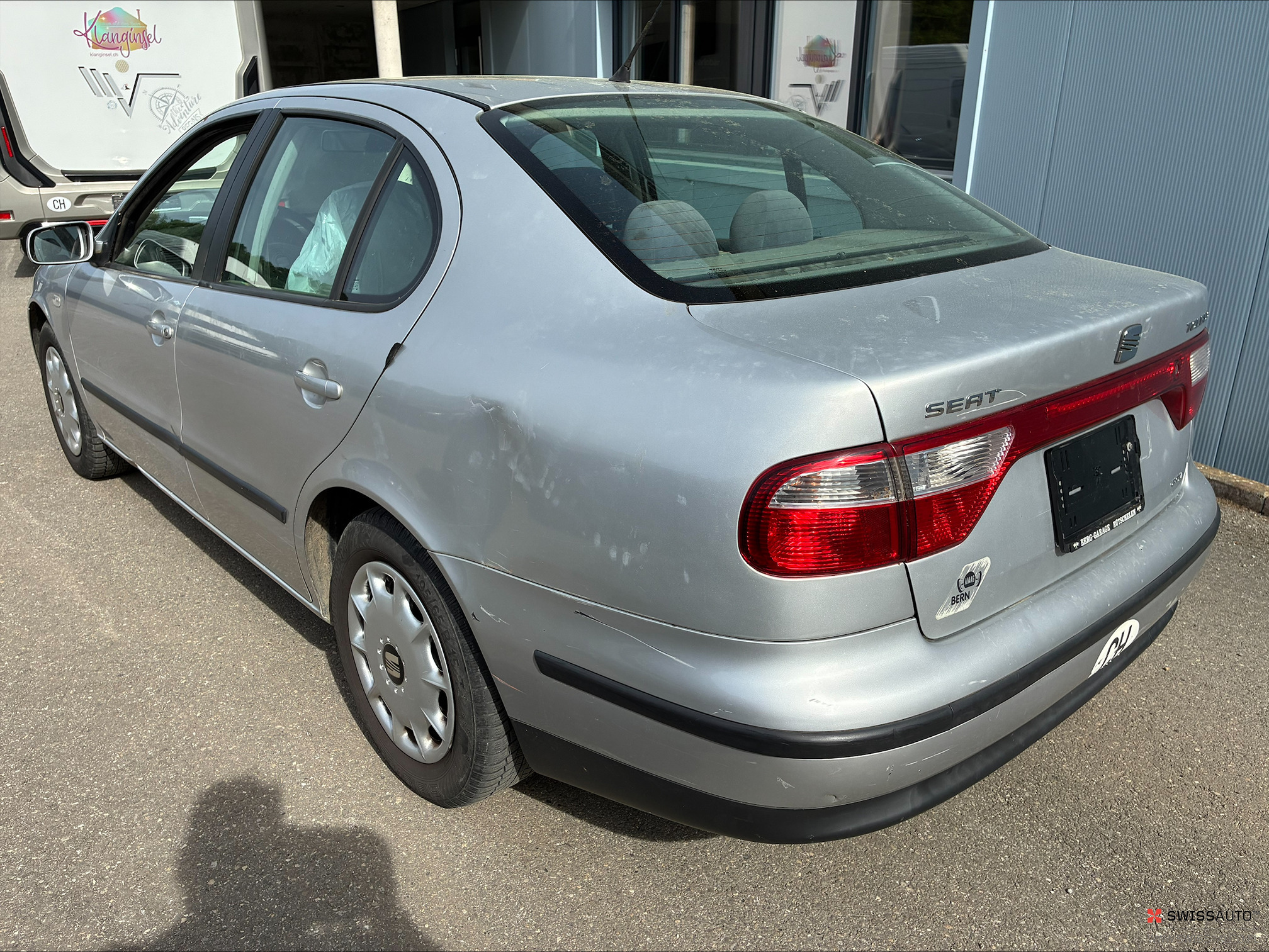 Auction Image