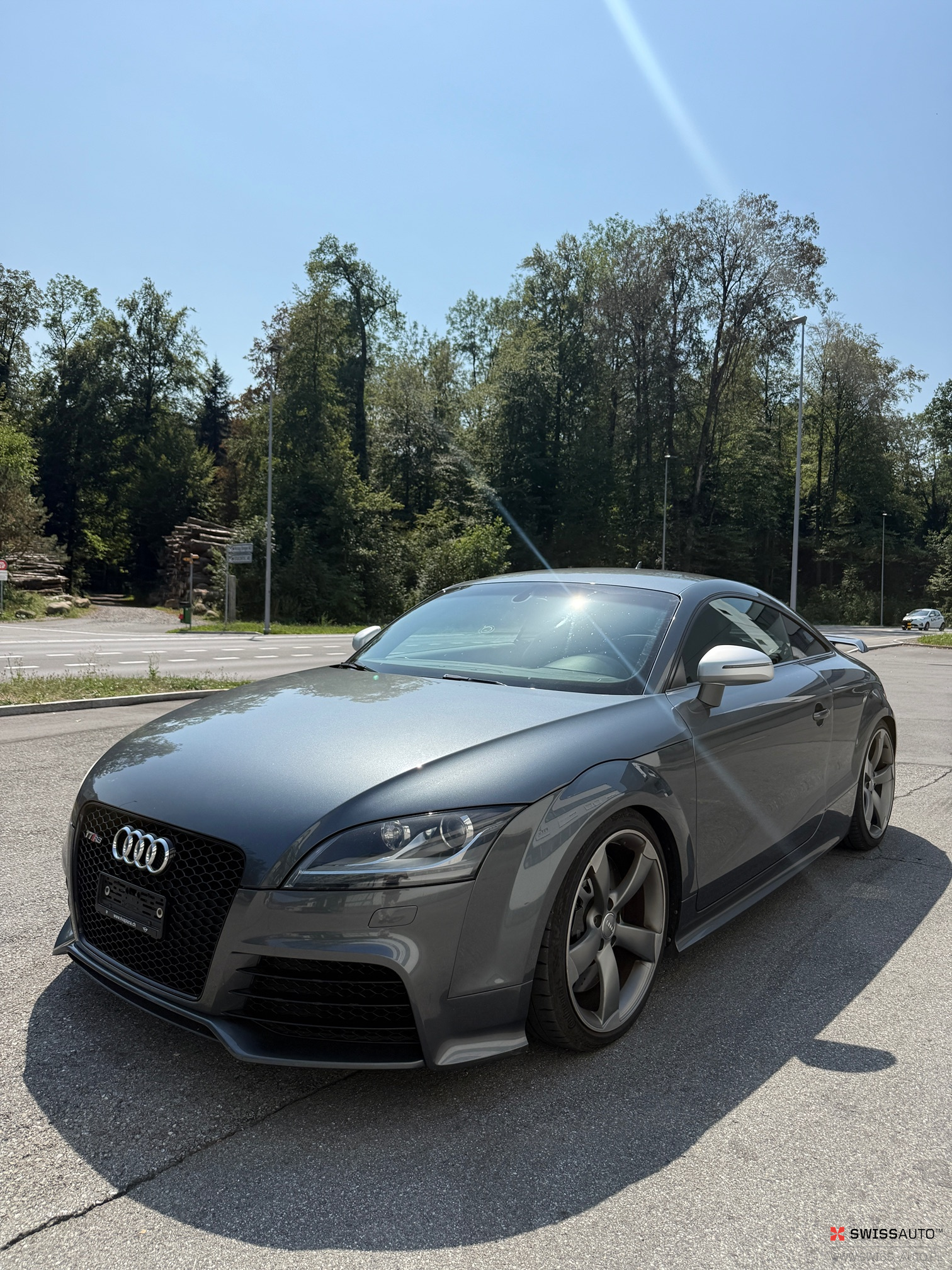 Auction Image
