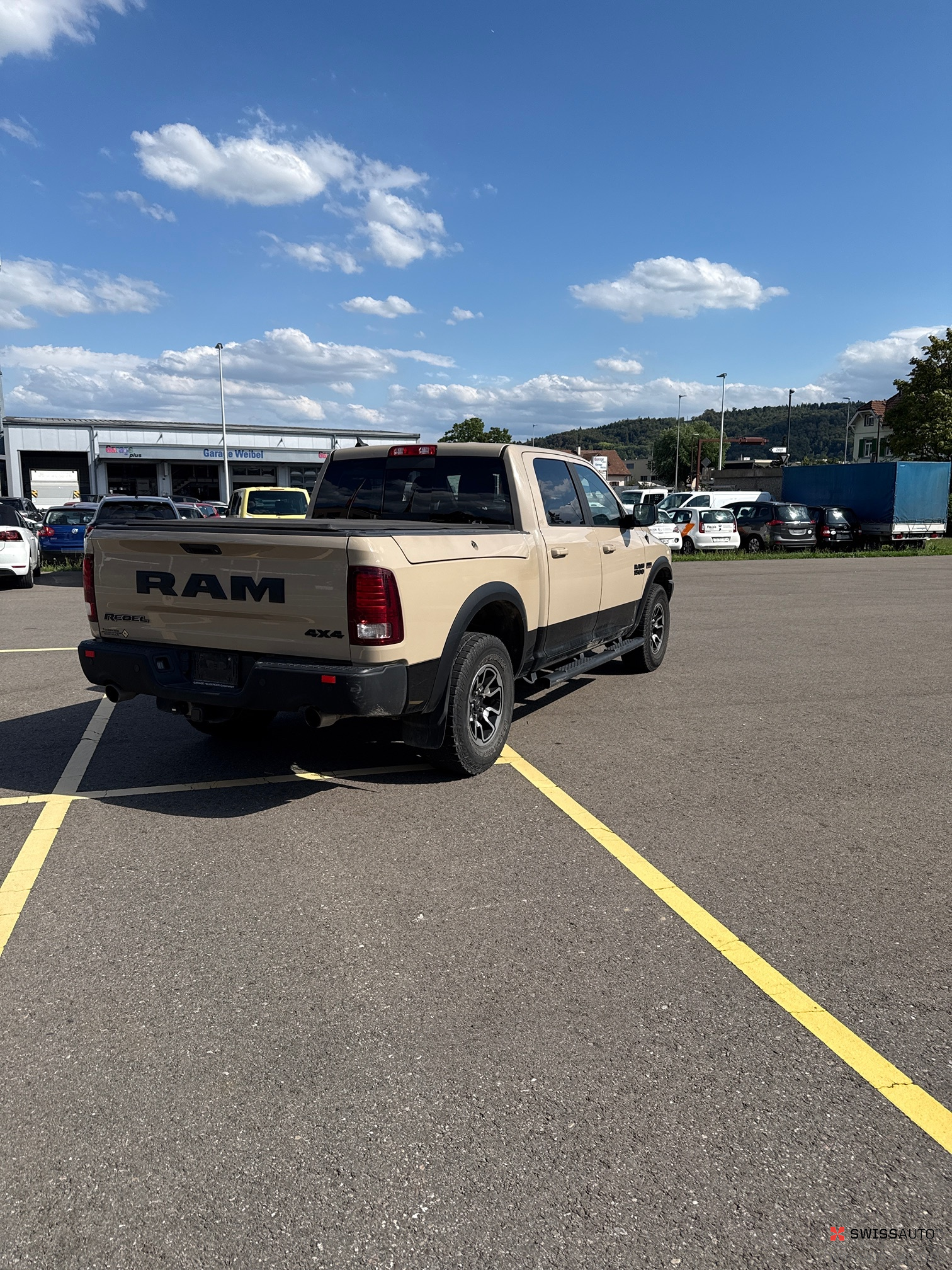 Auction Image