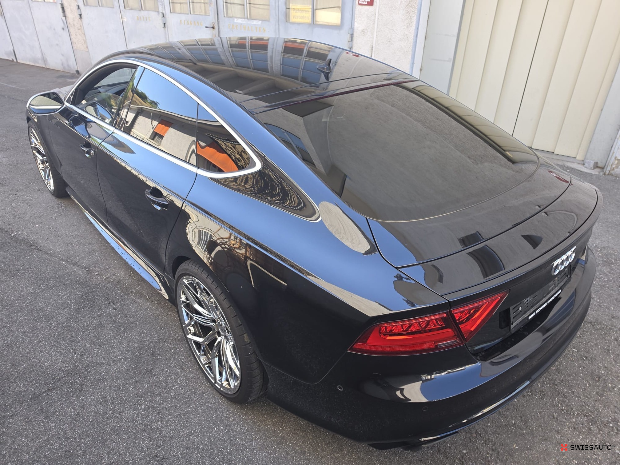 Auction Image