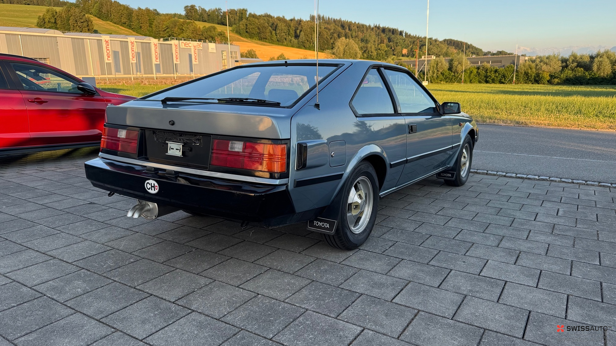Auction Image