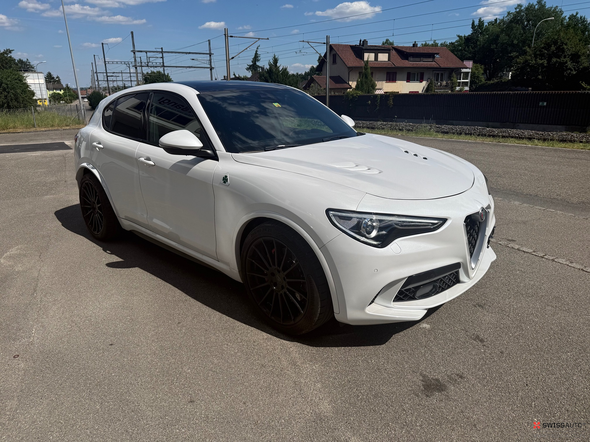 Auction Image