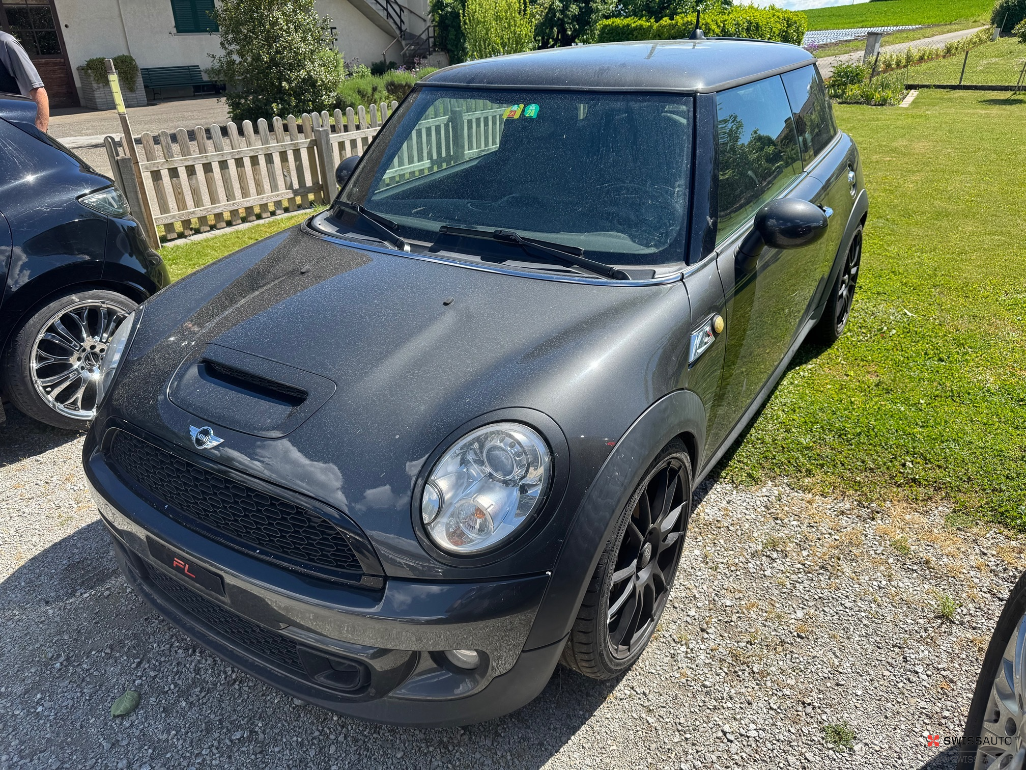 Auction Image