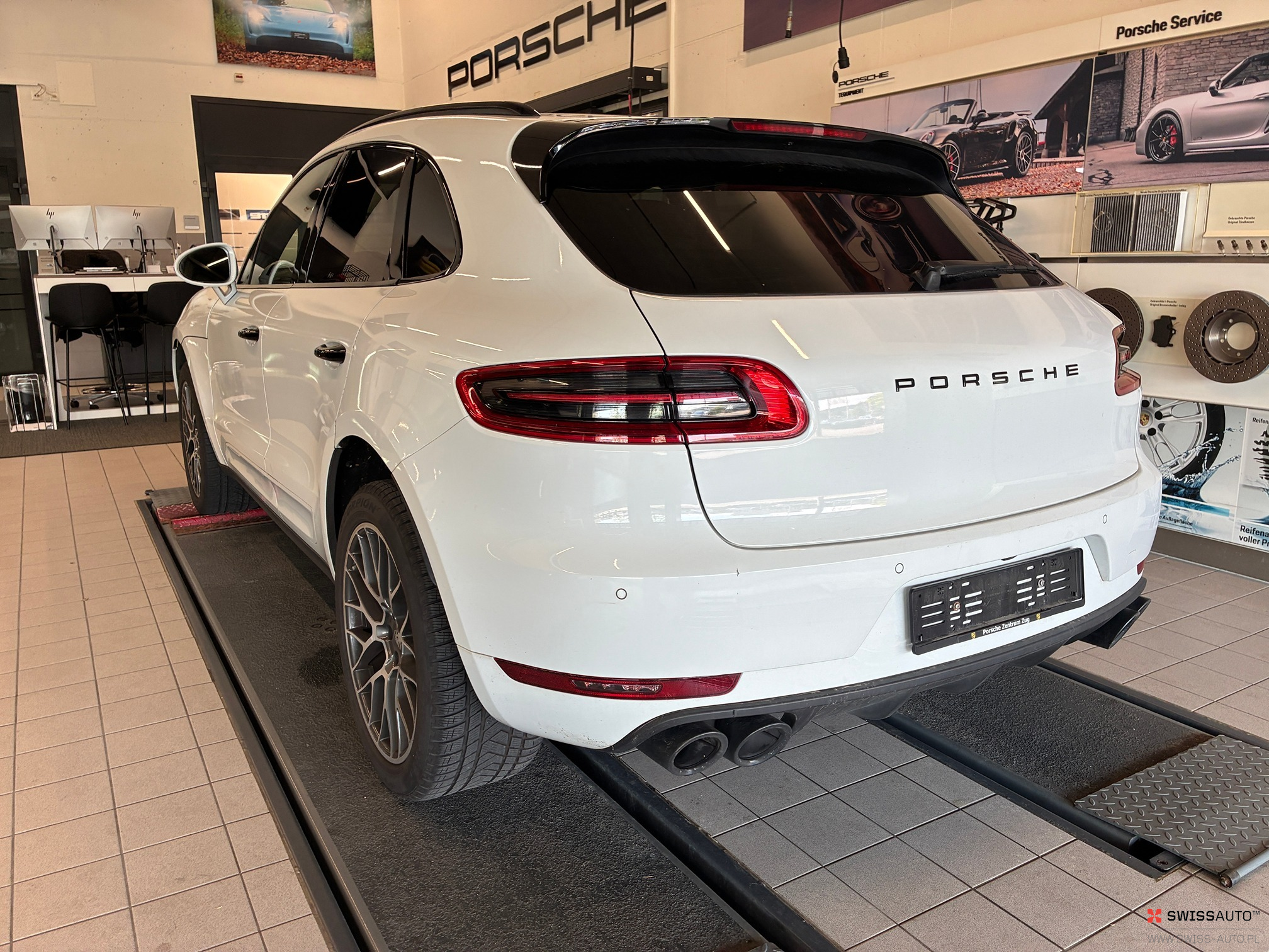 Auction Image