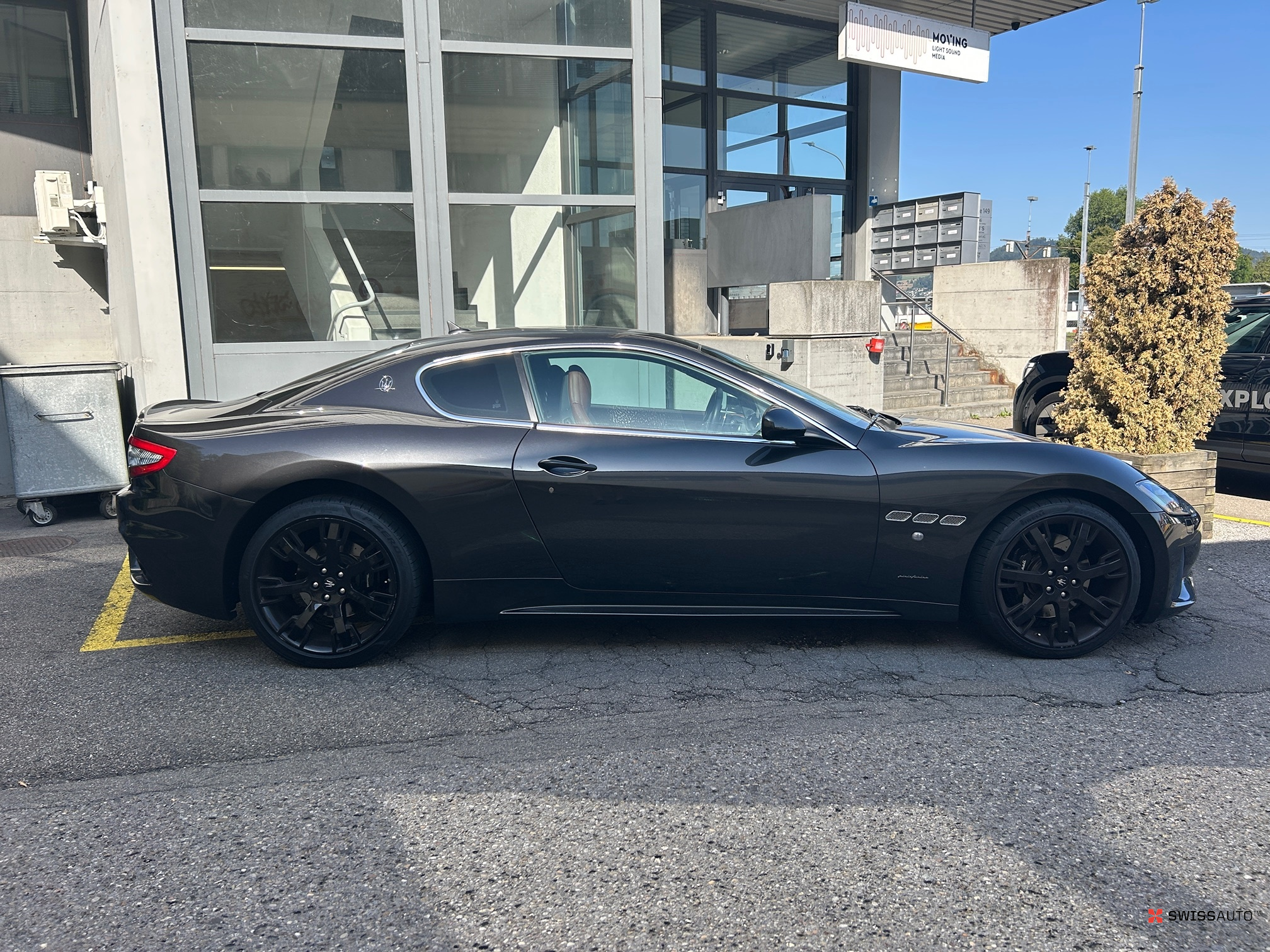 Auction Image