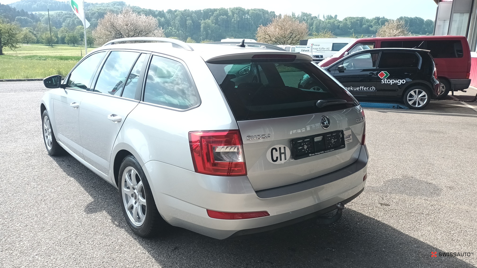 Auction Image