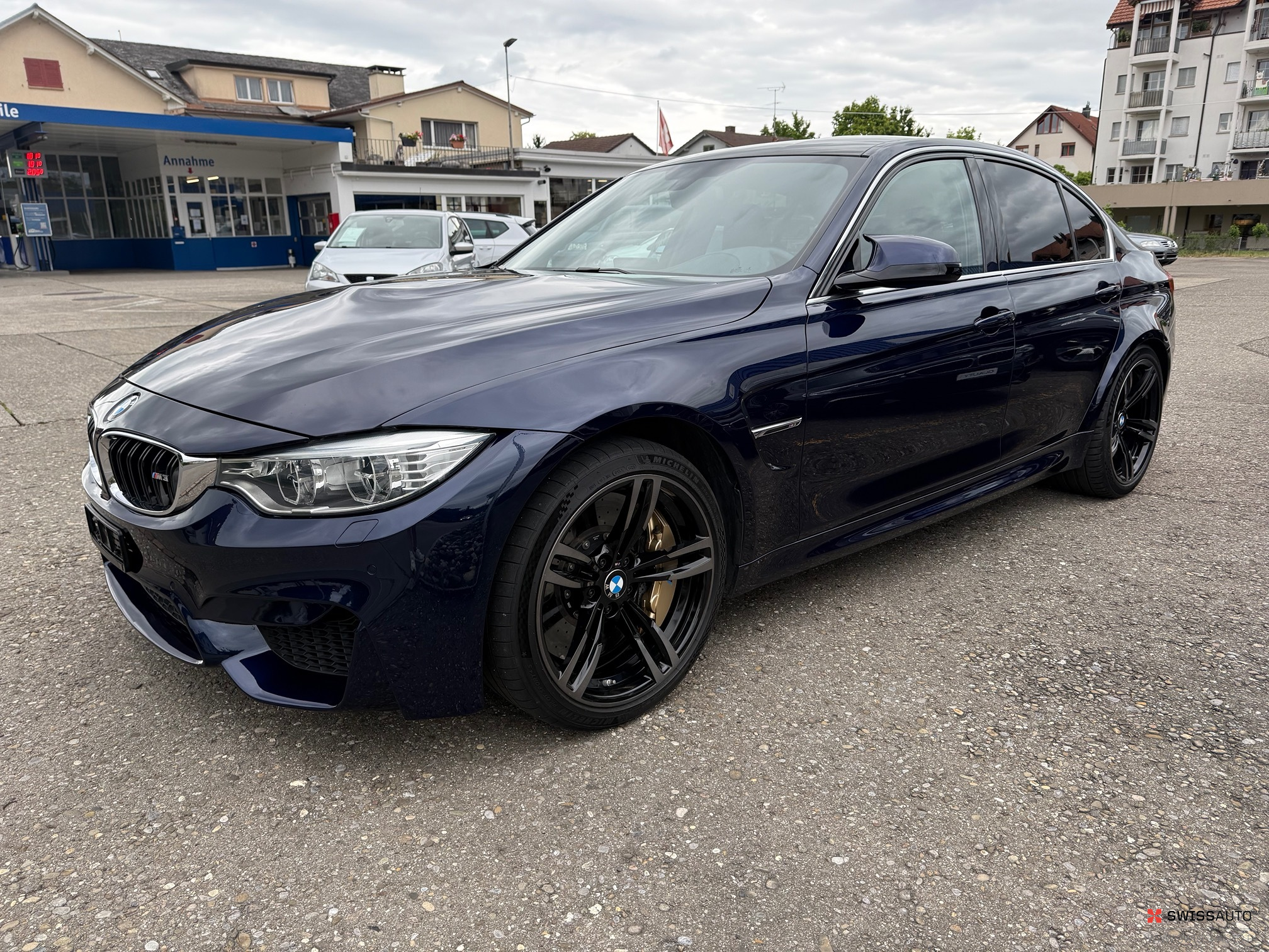 Auction Image
